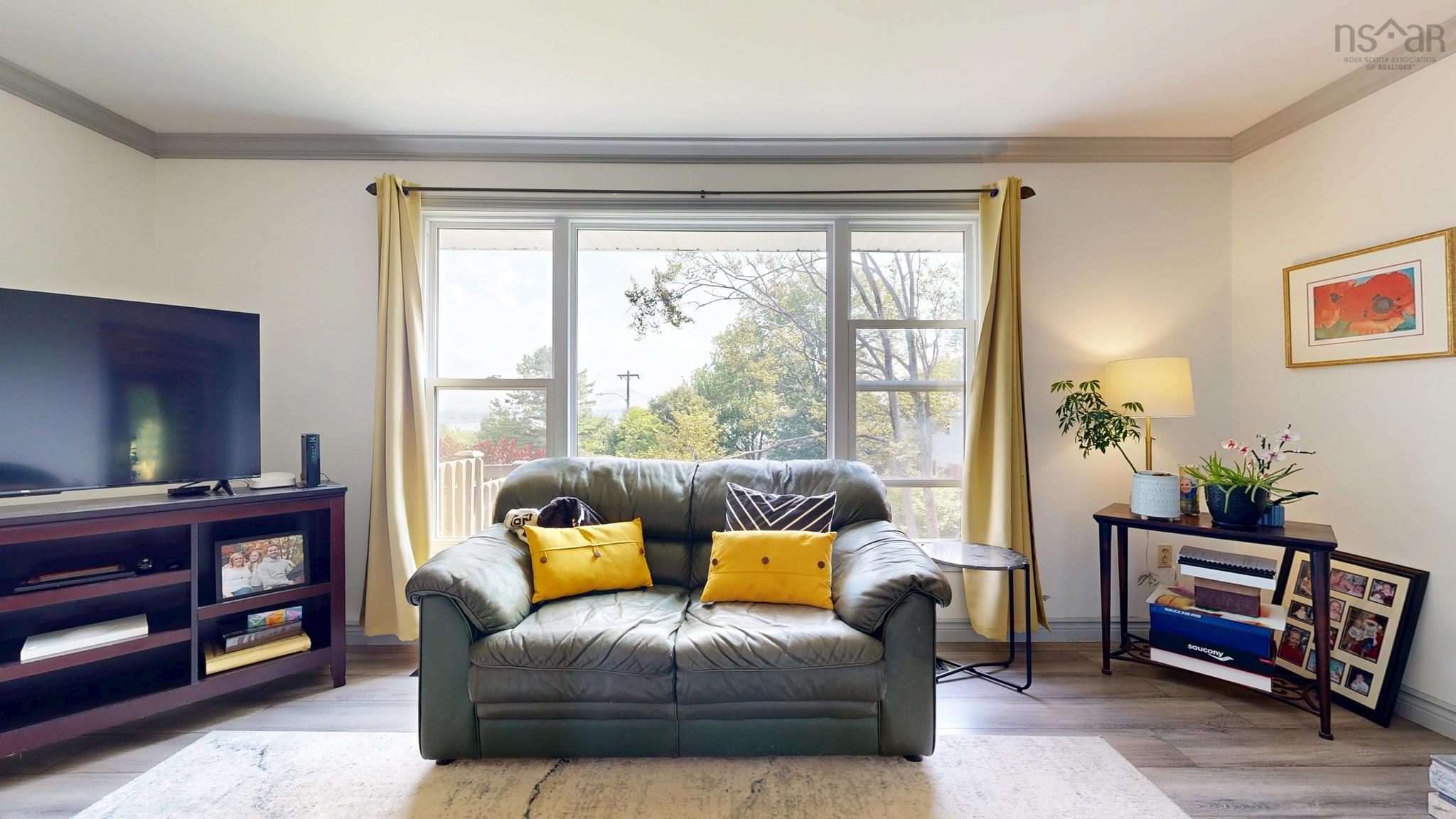 $699,900.00: 12 Starling Street, Halifax