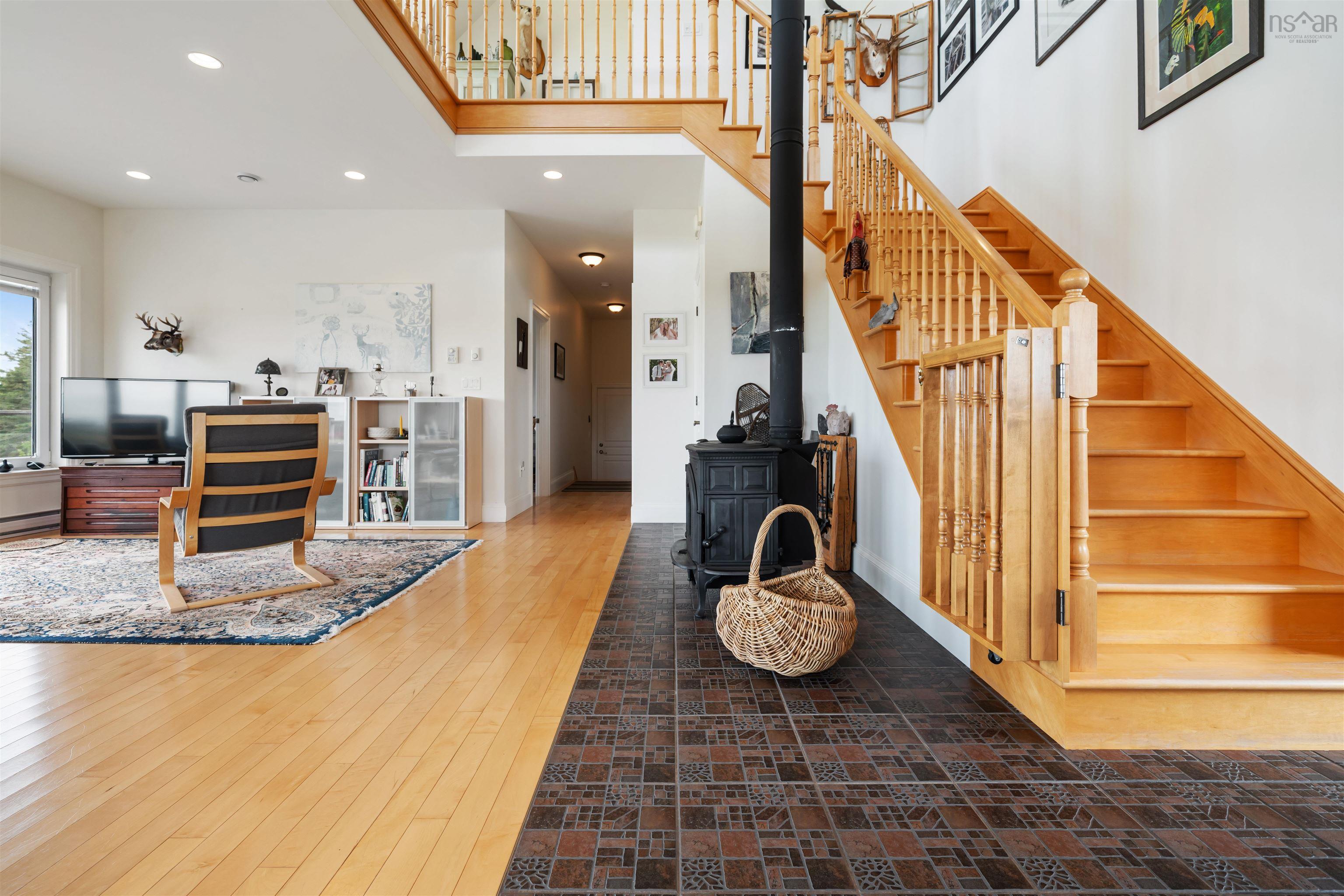 $990,000.00: 1159 South Side Harbour Road, Southside Harbour