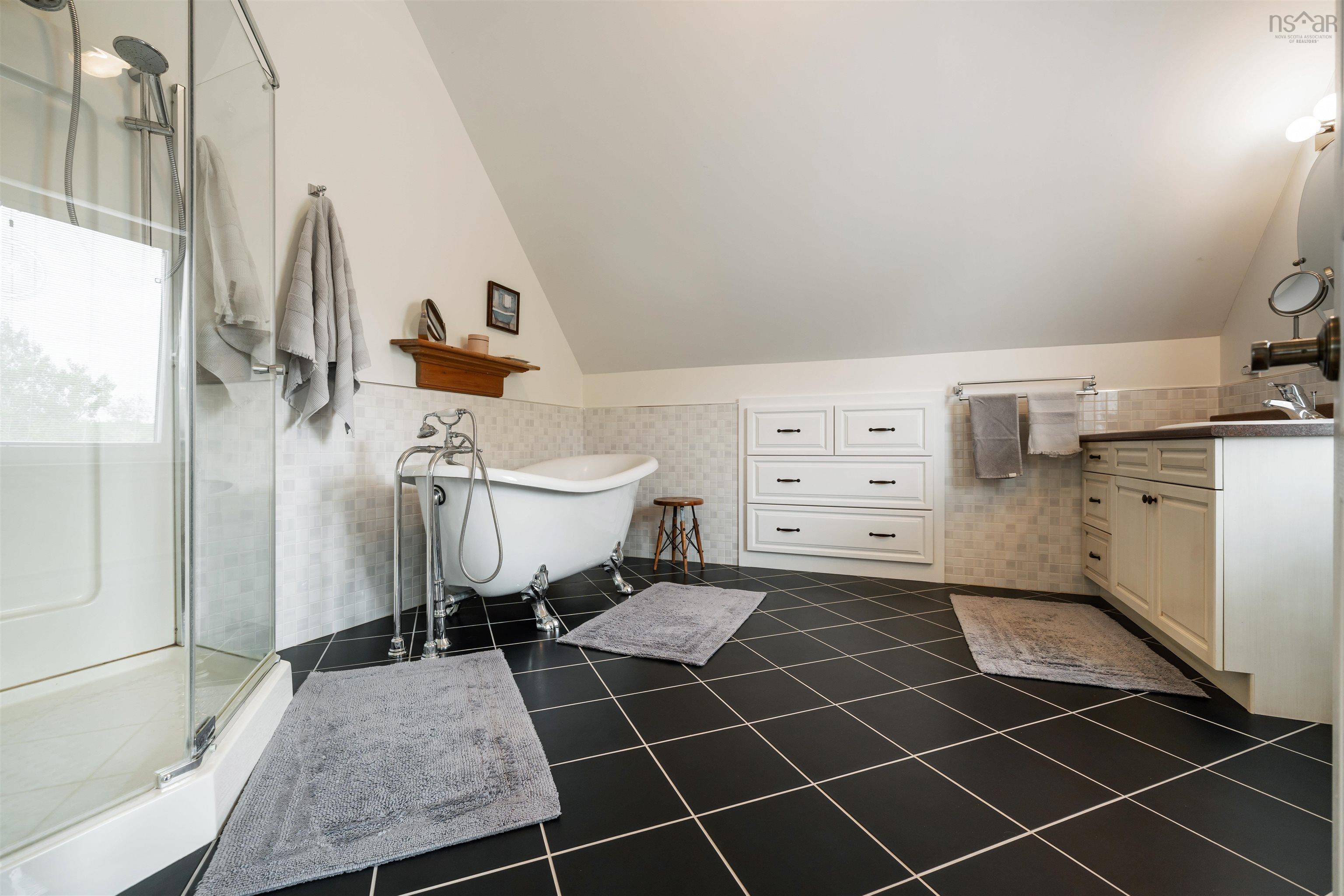 $990,000.00: 1159 South Side Harbour Road, Southside Harbour