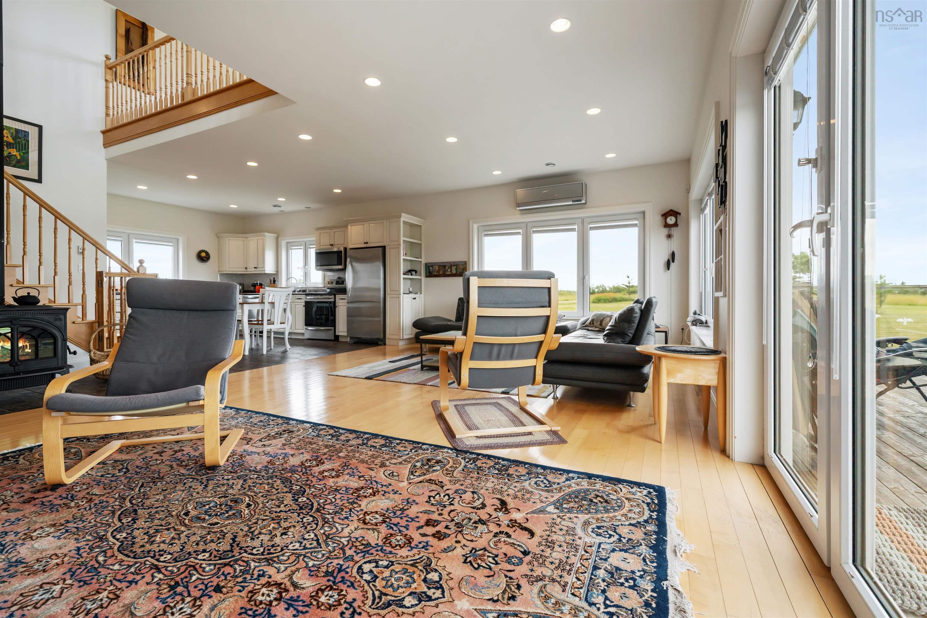 $990,000.00: 1159 South Side Harbour Road, Southside Harbour