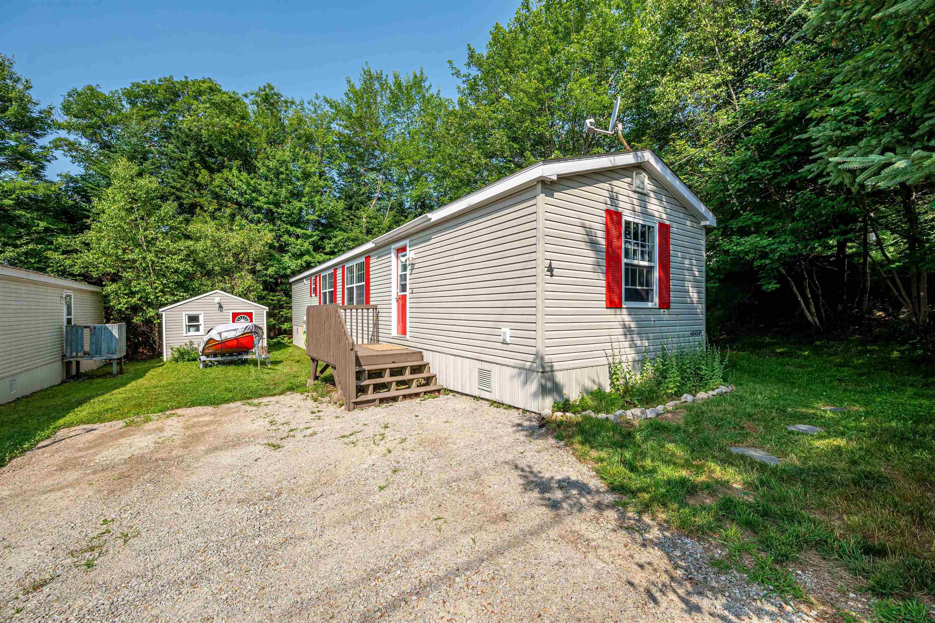 $169,900.00: 4 Lois Lane, Simms Settlement