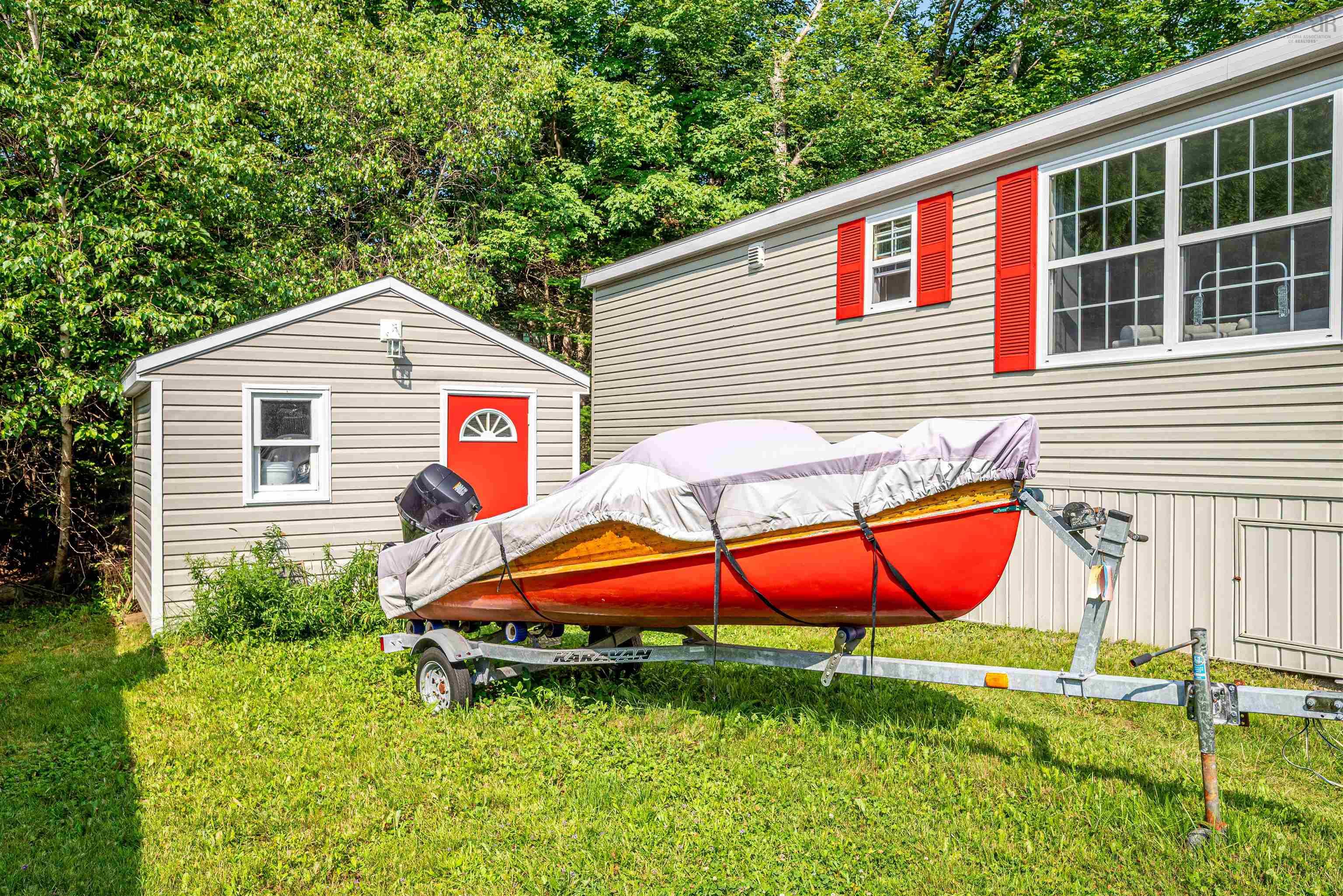 $169,900.00: 4 Lois Lane, Simms Settlement