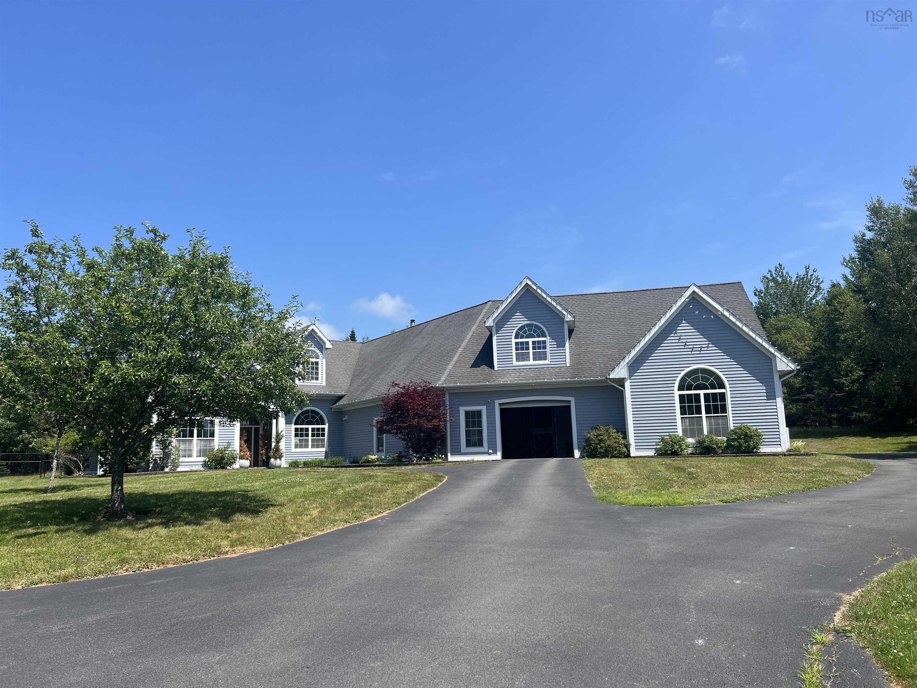 $990,000.00: 3 Eaton Drive, Valley