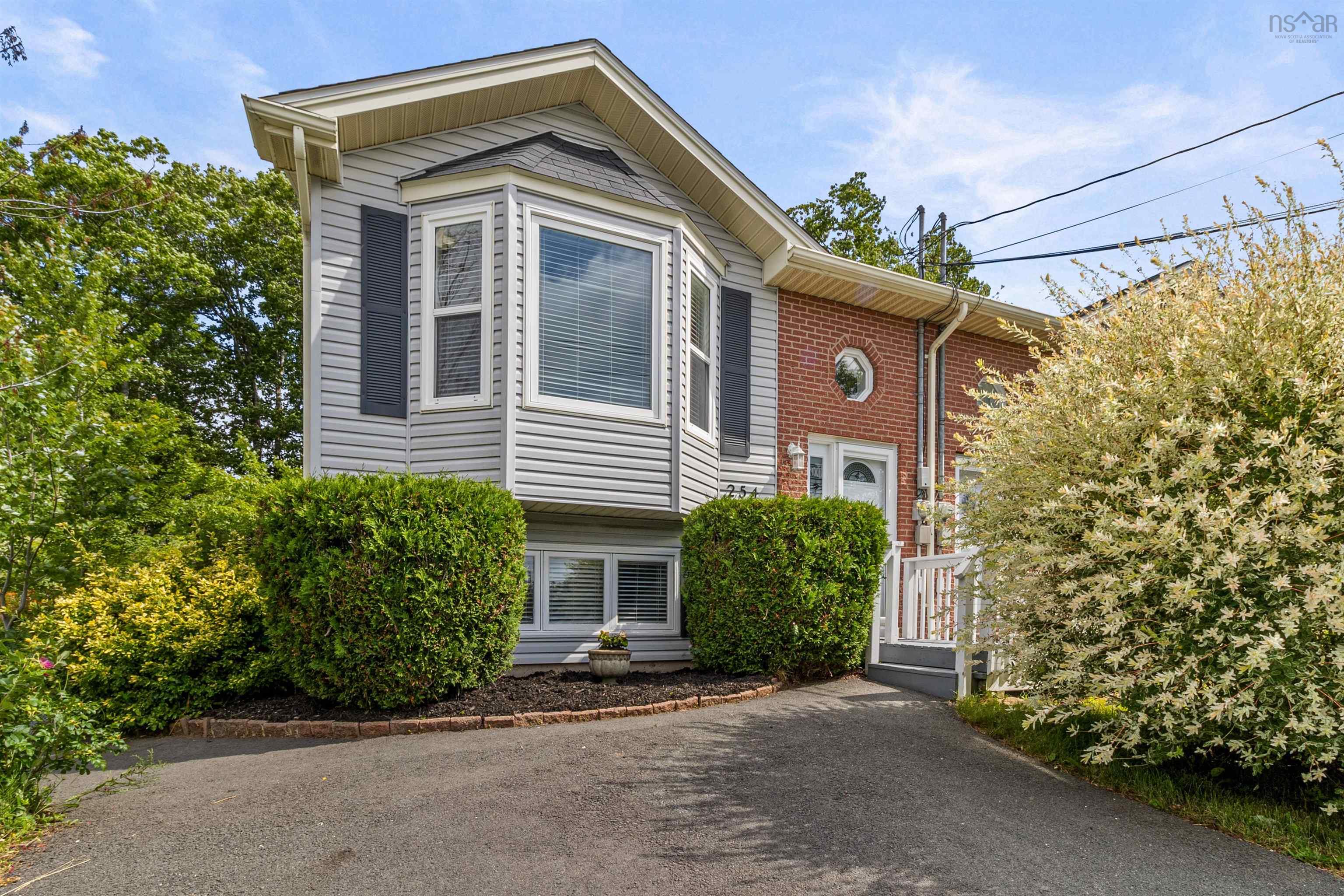 254 Cobequid Road, Lower Sackville, NS (MLS® 202518084)