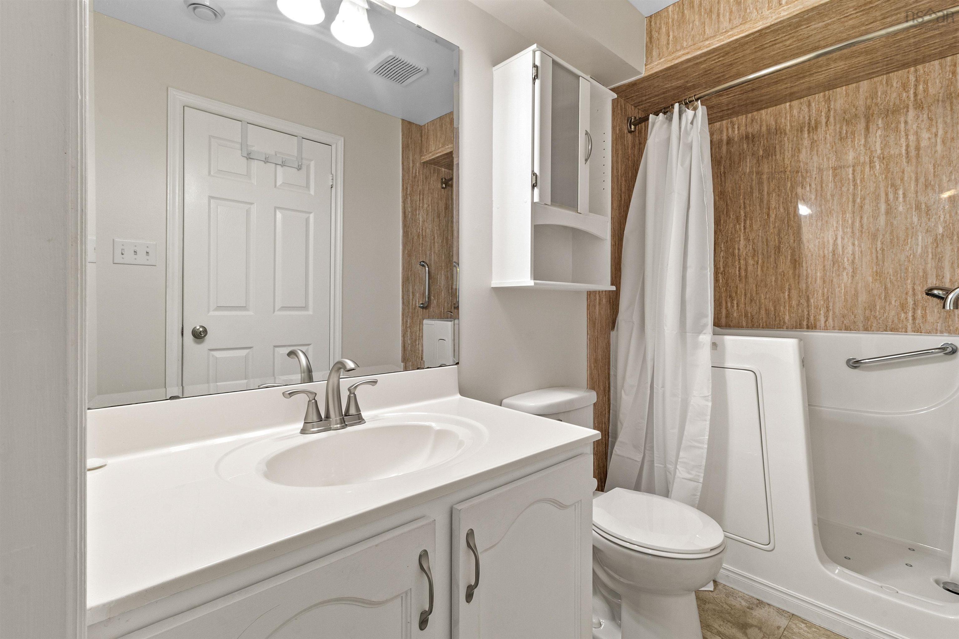 $412,000.00: 254 Cobequid Road, Lower Sackville