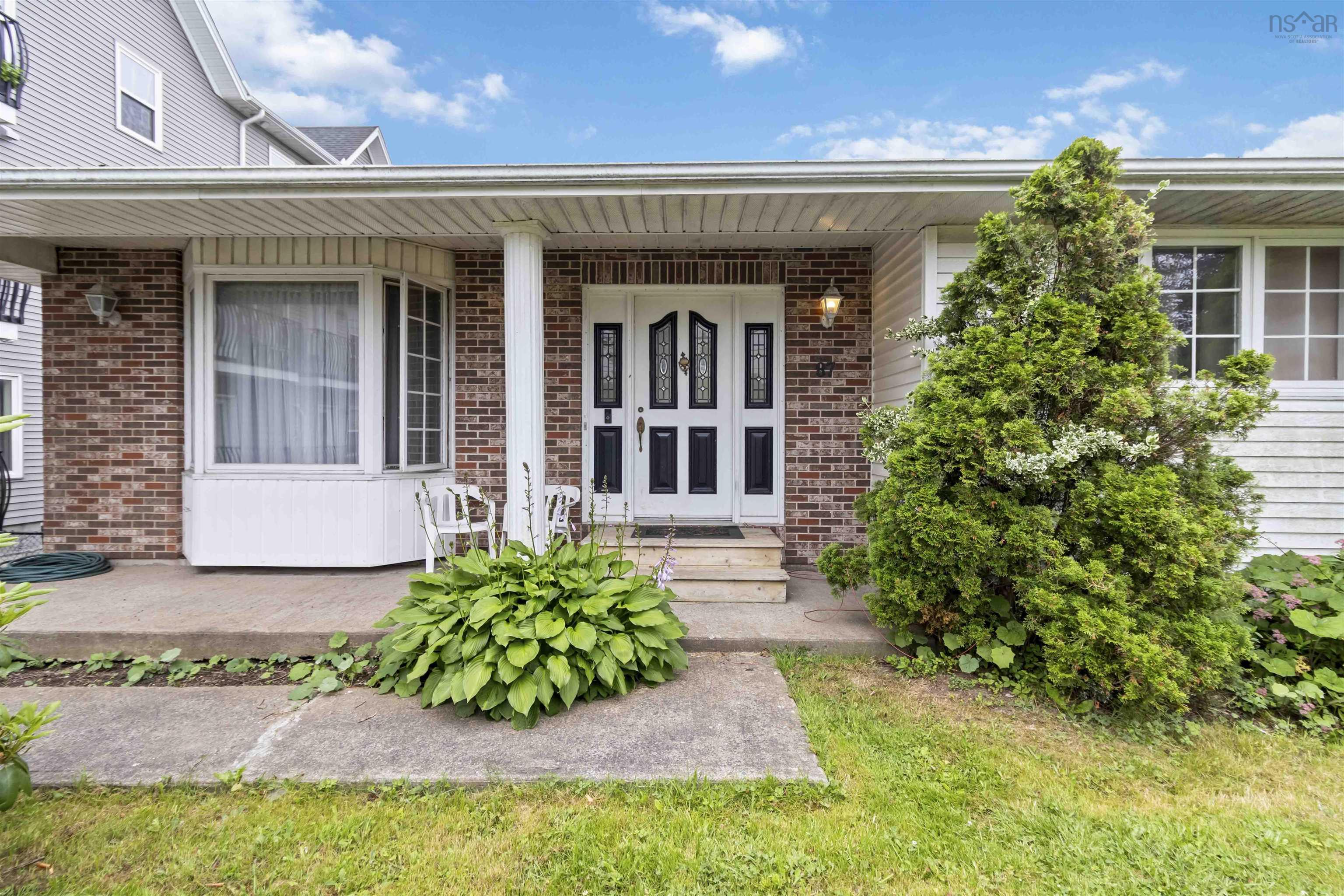 87 Cow Bay Road, Eastern Passage, NS (MLS 202518095)