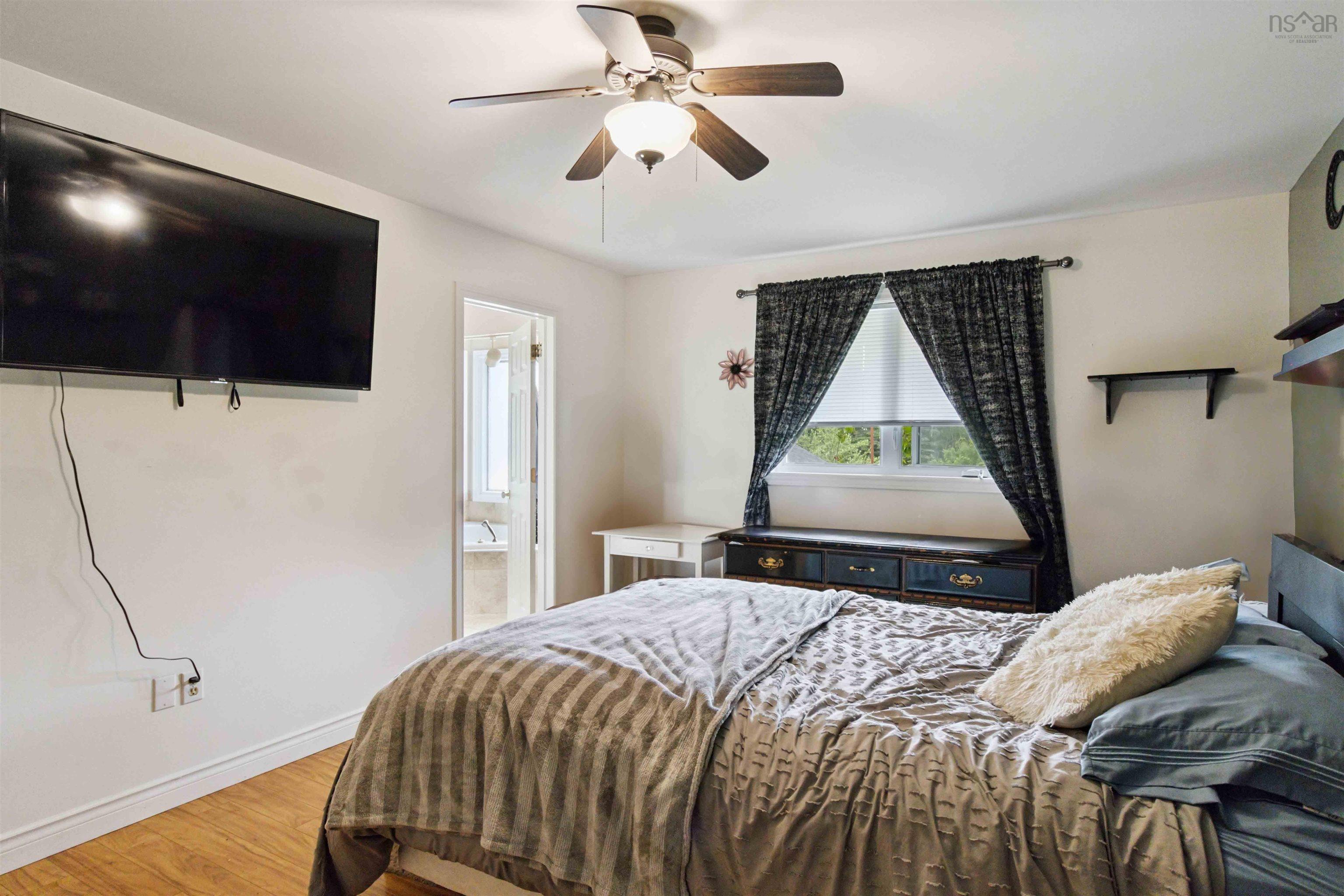 87 Cow Bay Road, Eastern Passage, NS (MLS 202518095)