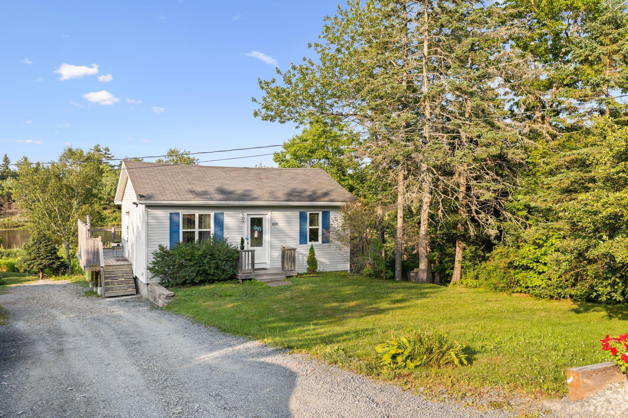 $385,000.00: 606 Herring Cove Road, Halifax