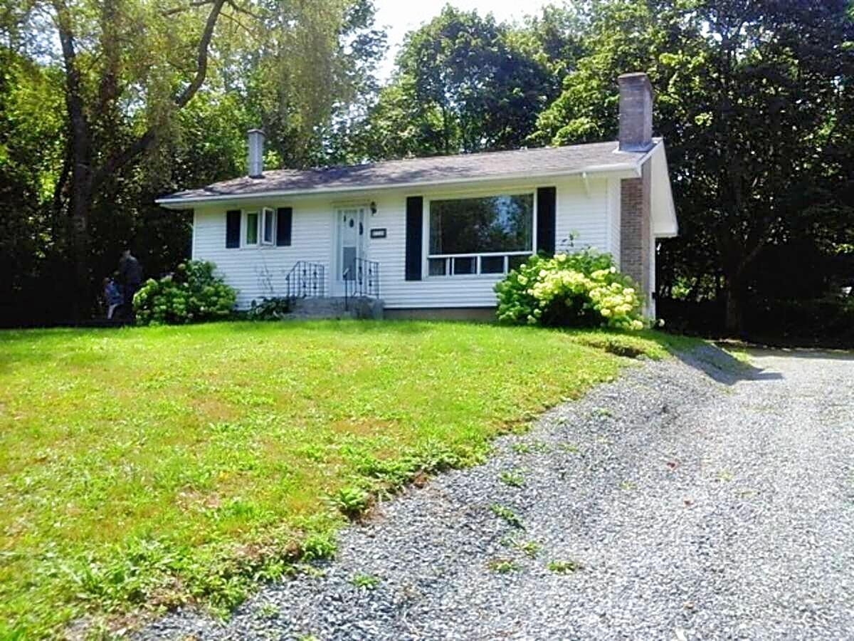 $249,900.00: 172 Prince Street, Bridgewater
