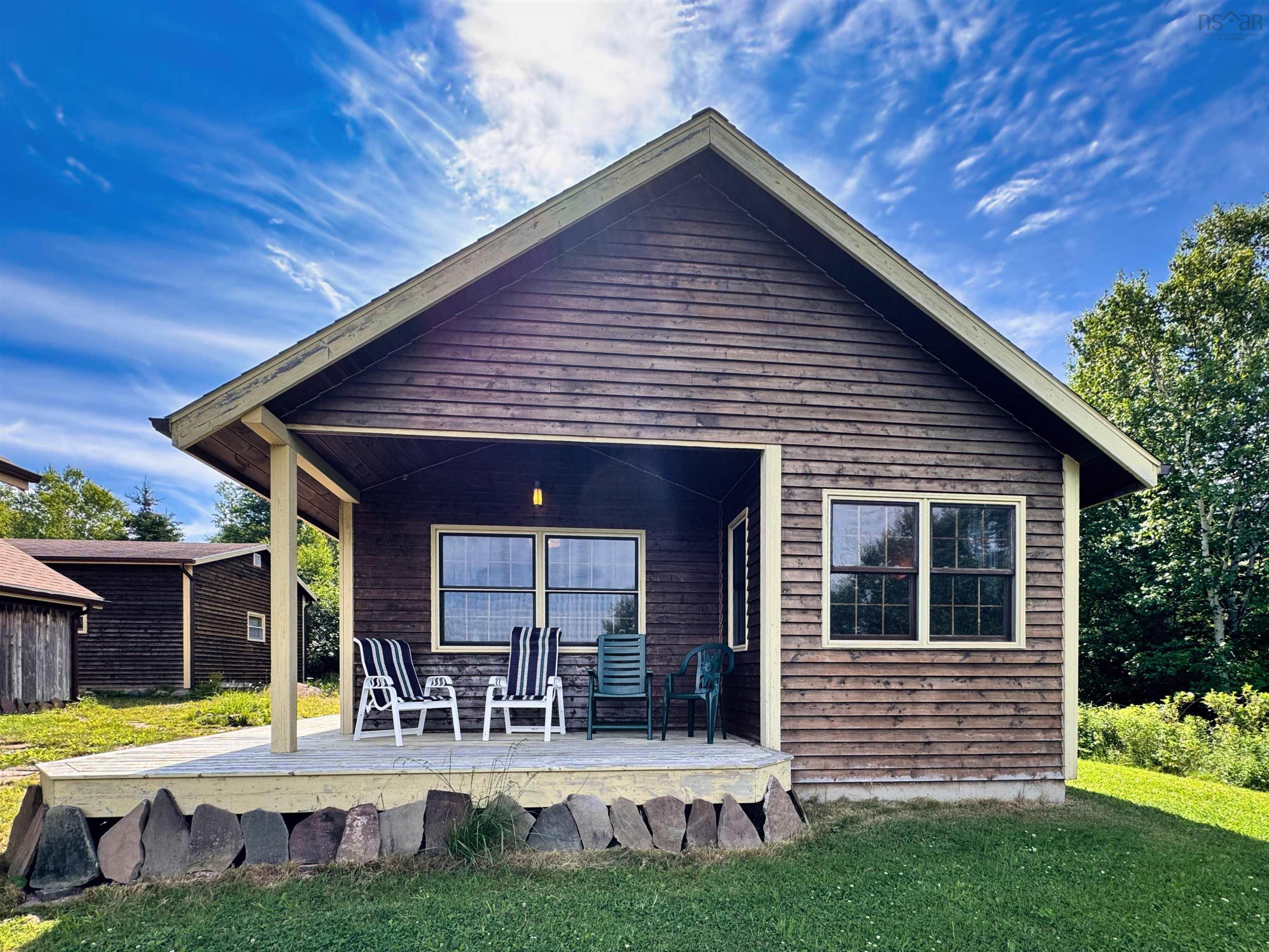 $699,000.00: 14515 Highway 4, Hay Cove