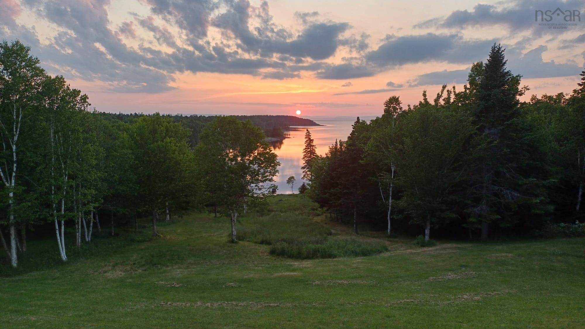 $699,000.00: 14515 Highway 4, Hay Cove