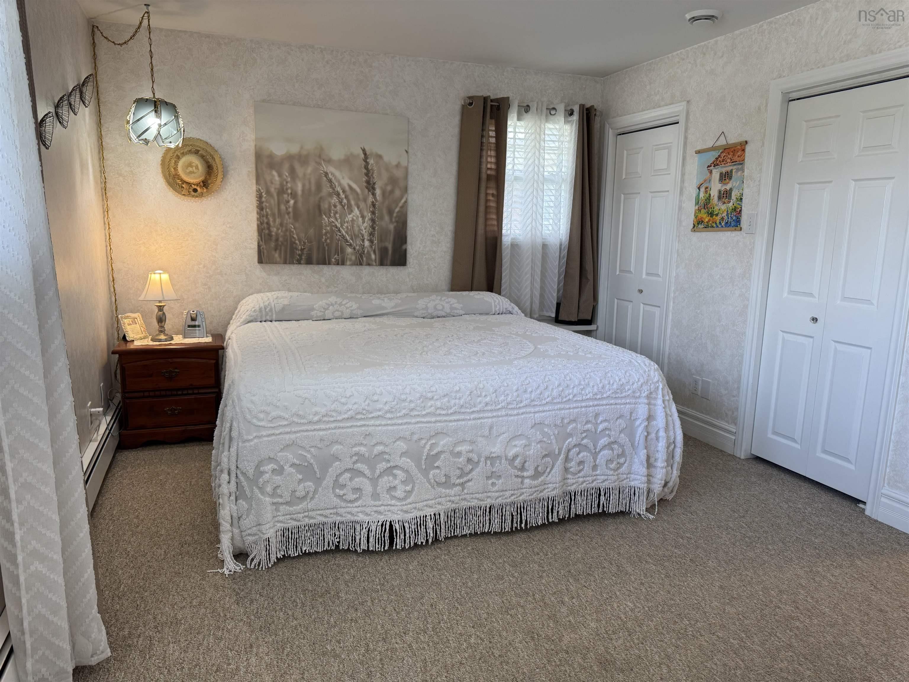 $485,000.00: 95 Poplar Street, Stellarton