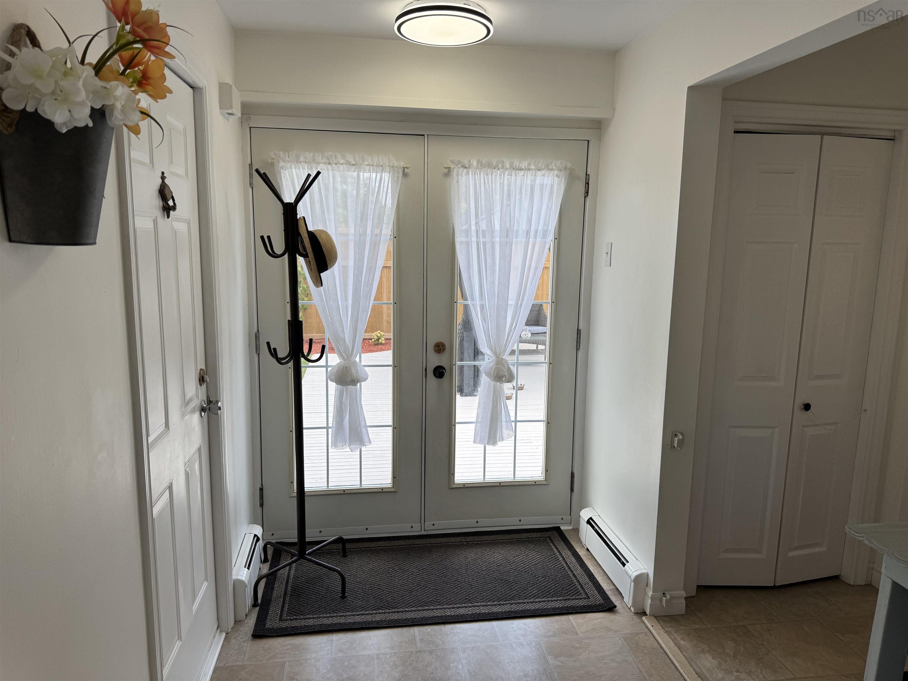 $485,000.00: 95 Poplar Street, Stellarton