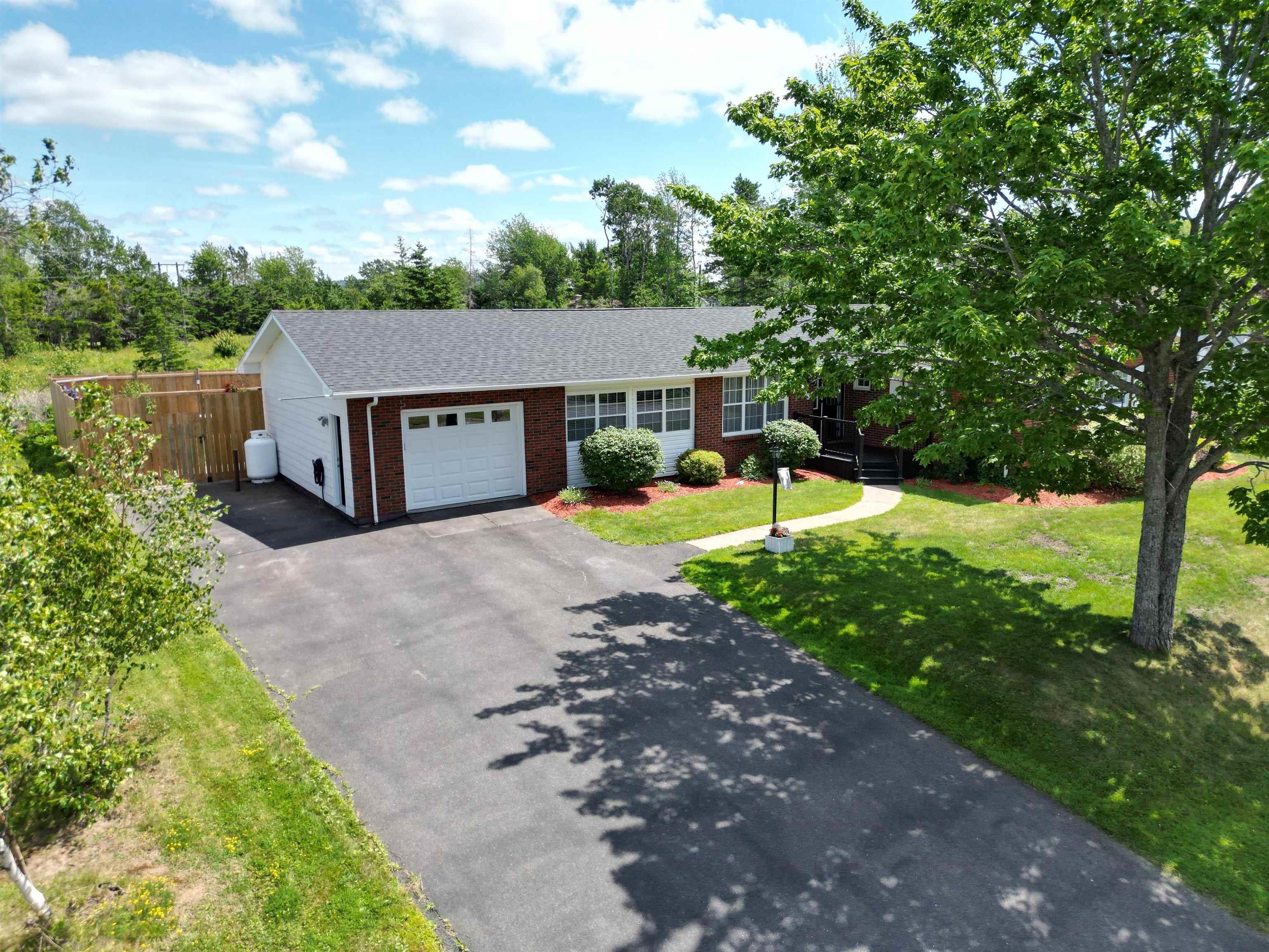 $485,000.00: 95 Poplar Street, Stellarton