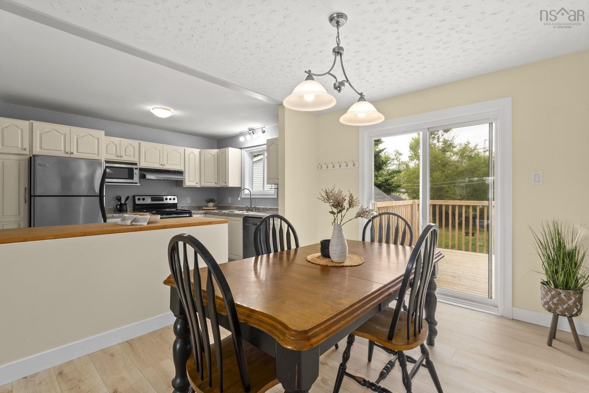 $399,900.00: 47 Armoyan Drive, Lower Sackville