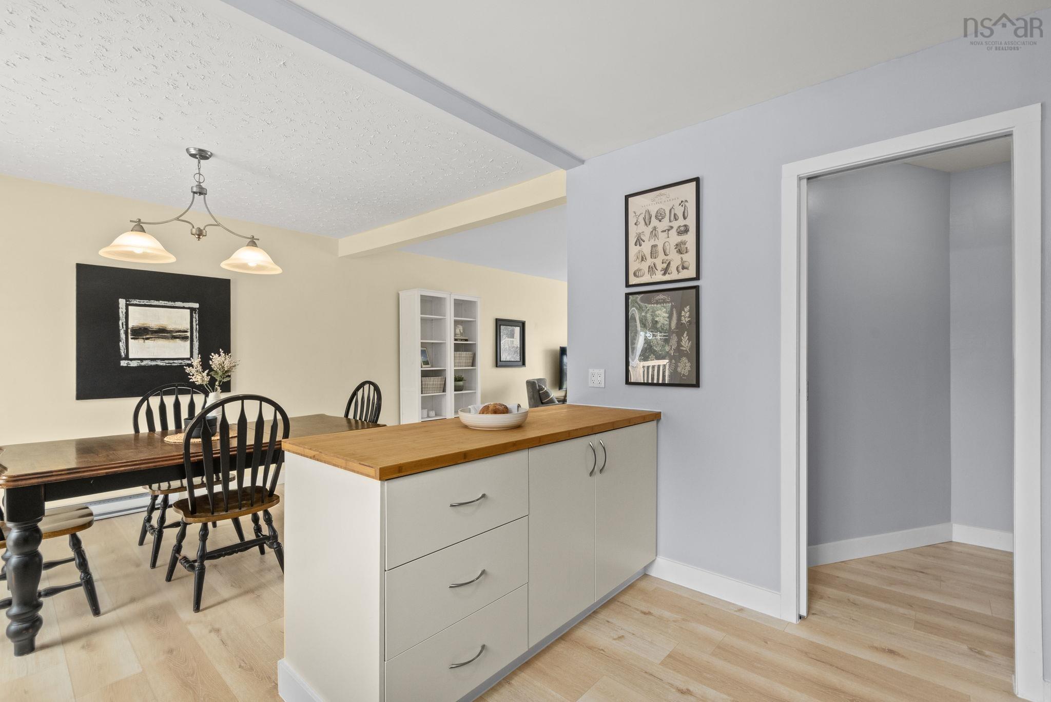 $399,900.00: 47 Armoyan Drive, Lower Sackville