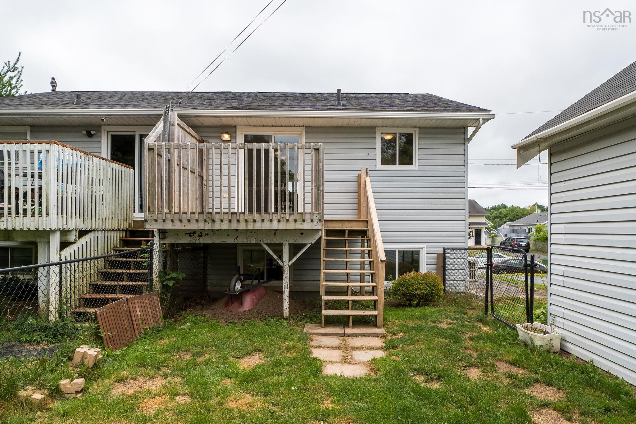 $399,900.00: 47 Armoyan Drive, Lower Sackville