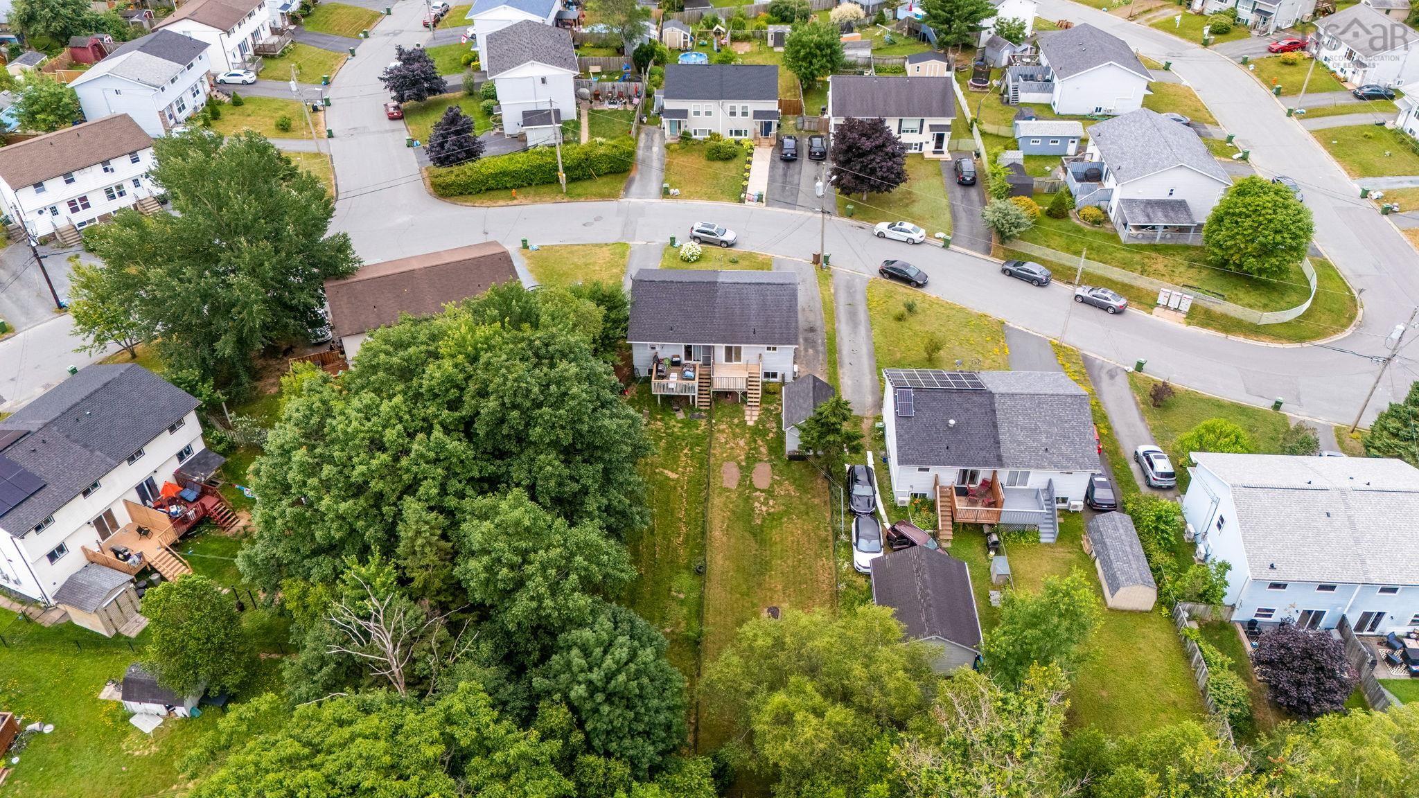 $399,900.00: 47 Armoyan Drive, Lower Sackville