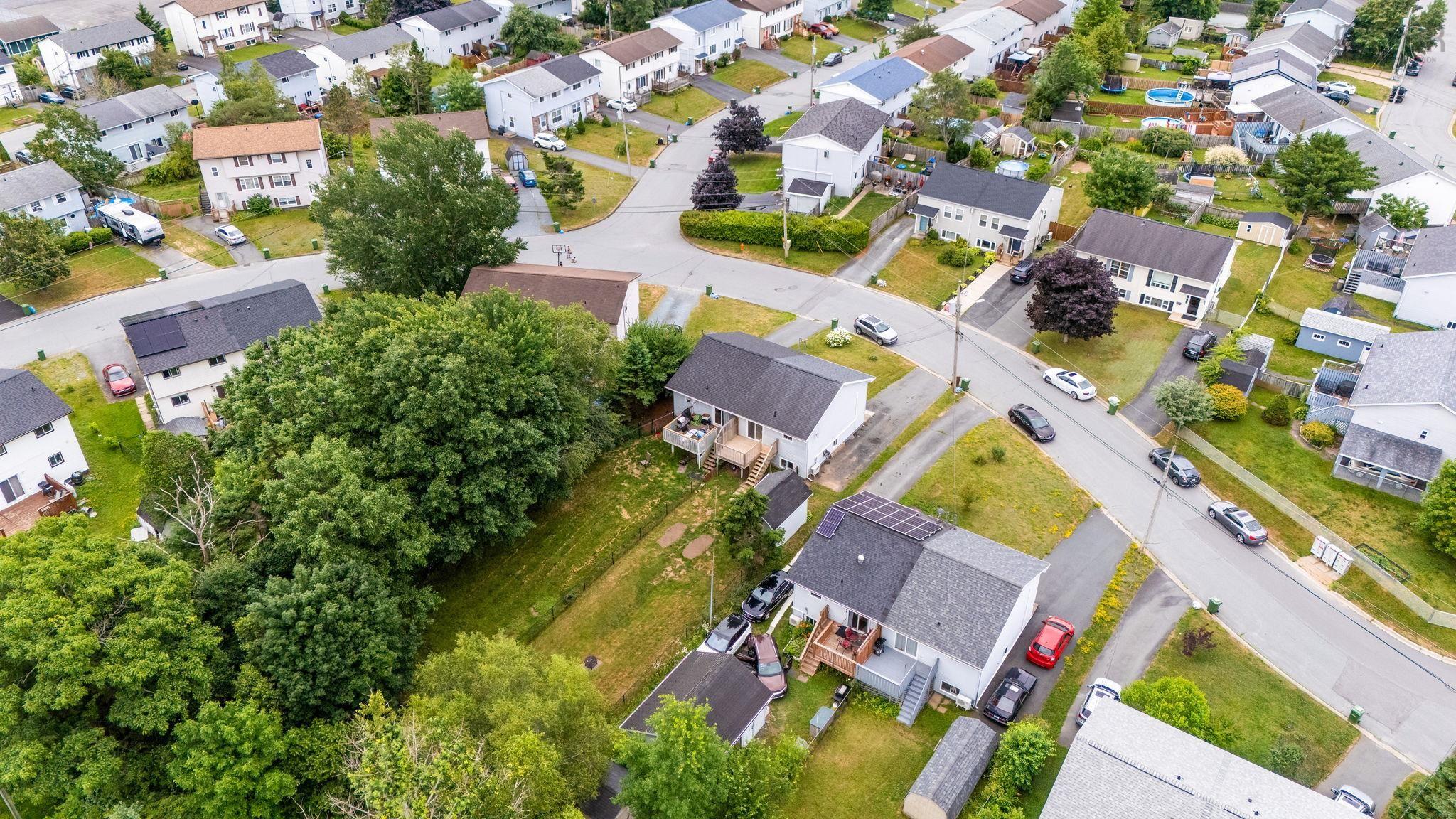 $399,900.00: 47 Armoyan Drive, Lower Sackville