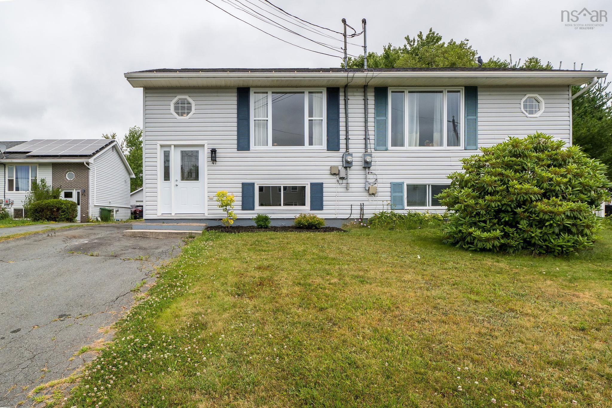 $399,900.00: 47 Armoyan Drive, Lower Sackville