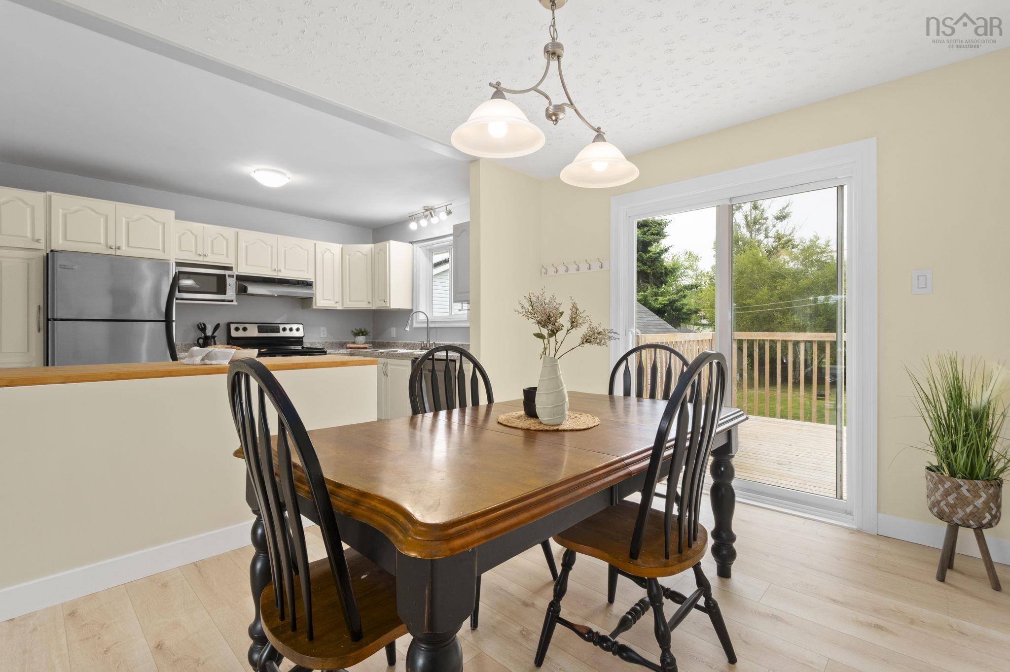 $399,900.00: 47 Armoyan Drive, Lower Sackville
