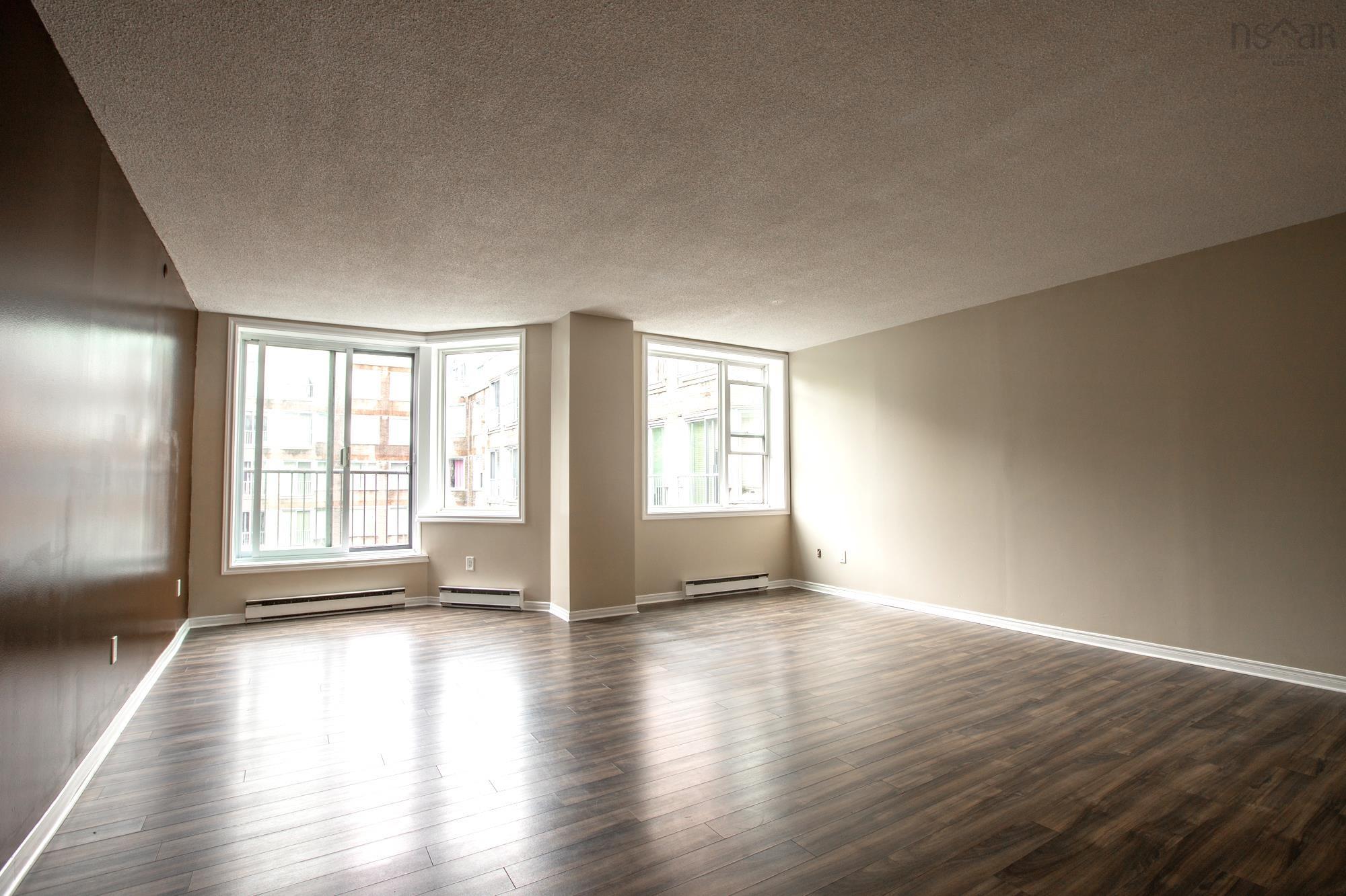 $449,900.00: 513 1326 Lower Water Street, Halifax