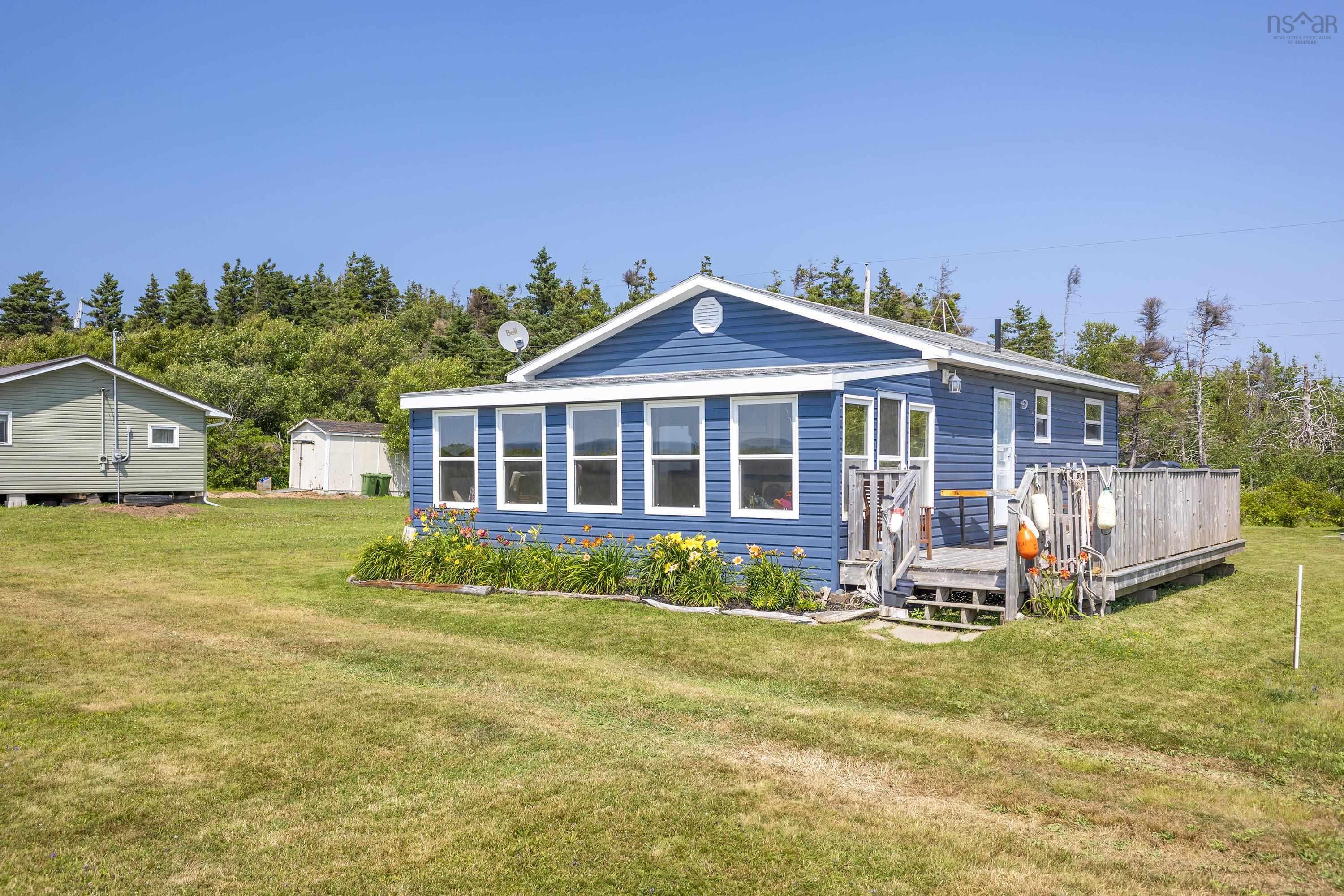 $299,999.00: 46 Sunset Drive, Caribou Island