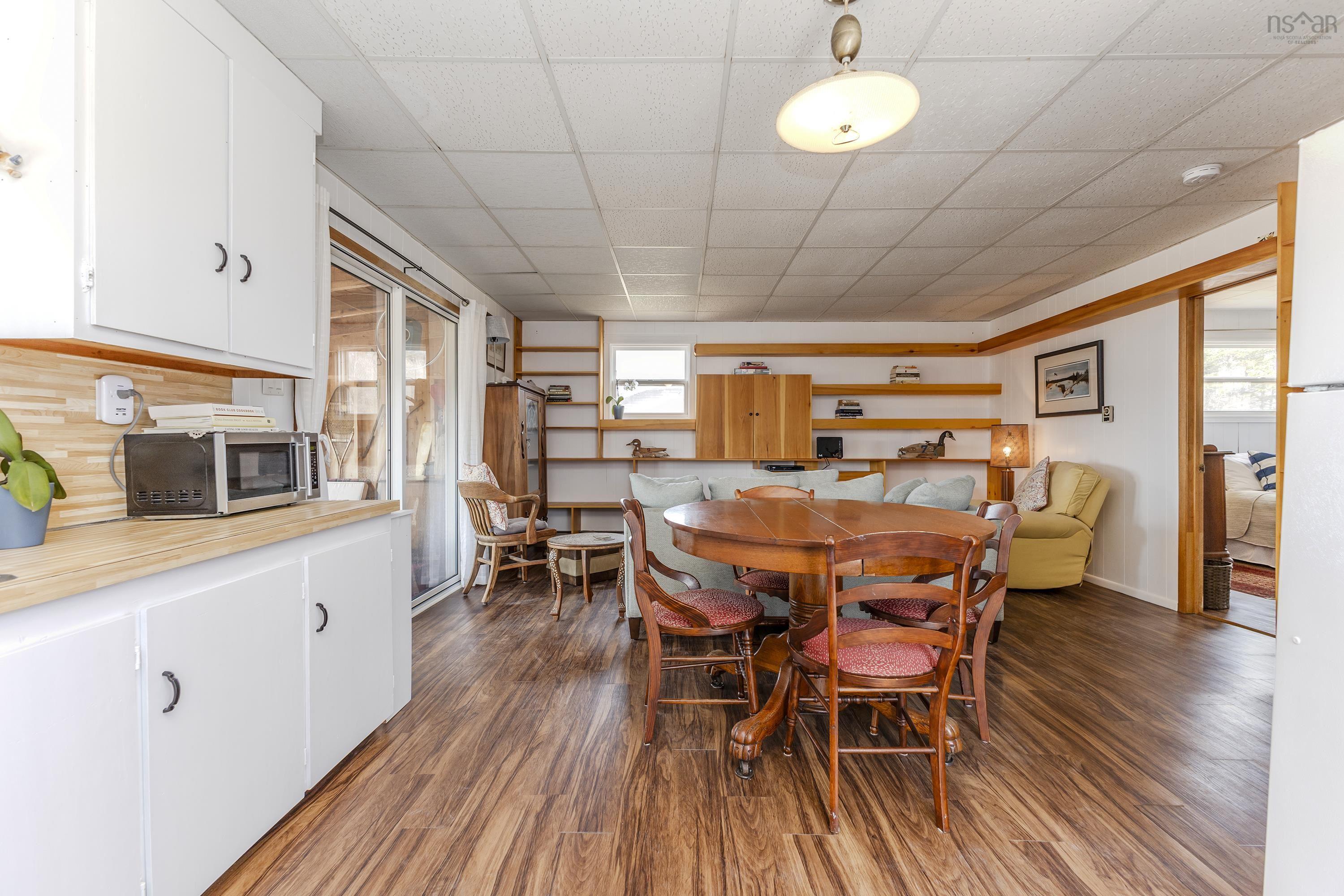 $325,000.00: 46 Sunset Drive, Caribou Island