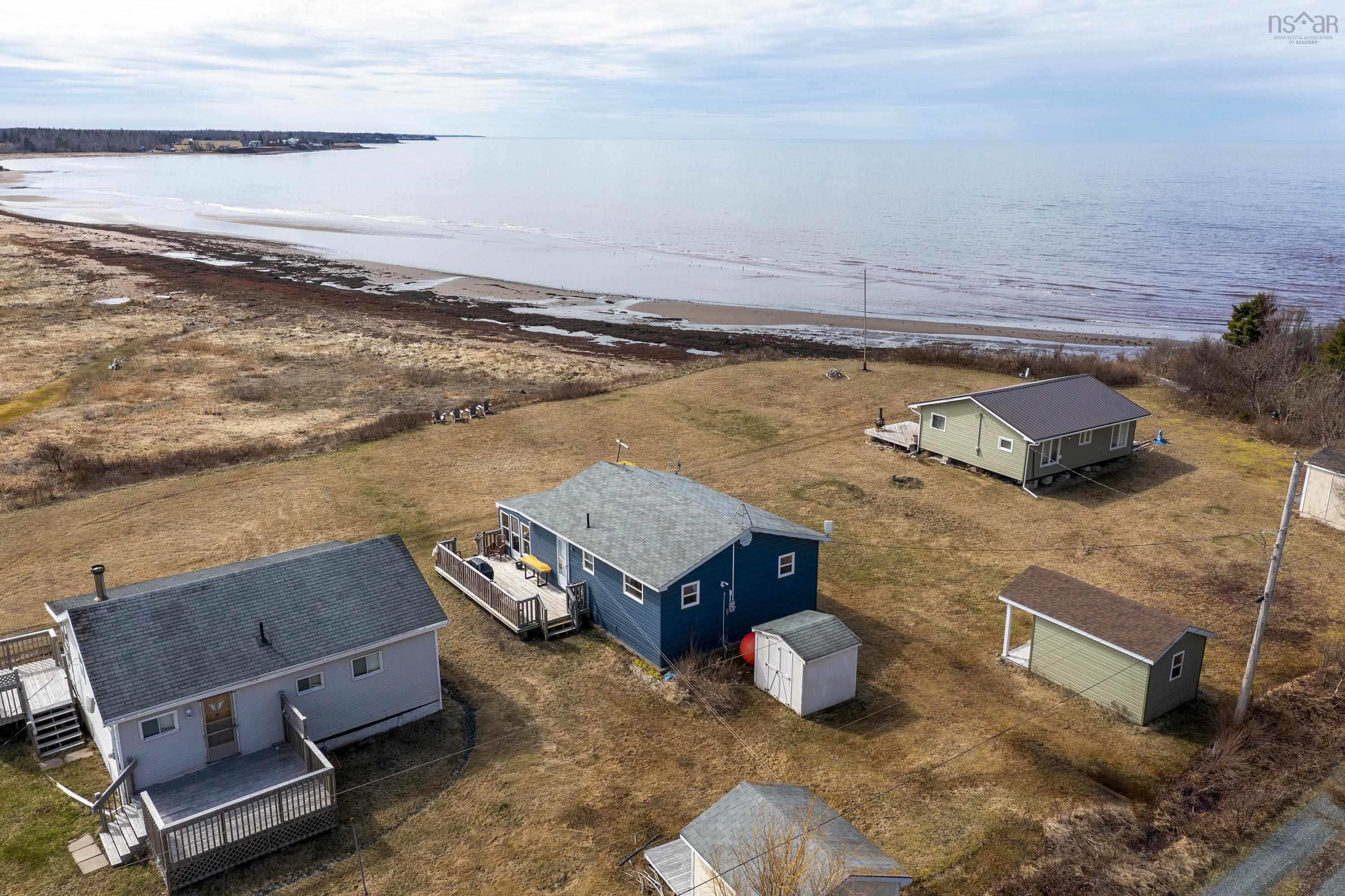 $325,000.00: 46 Sunset Drive, Caribou Island