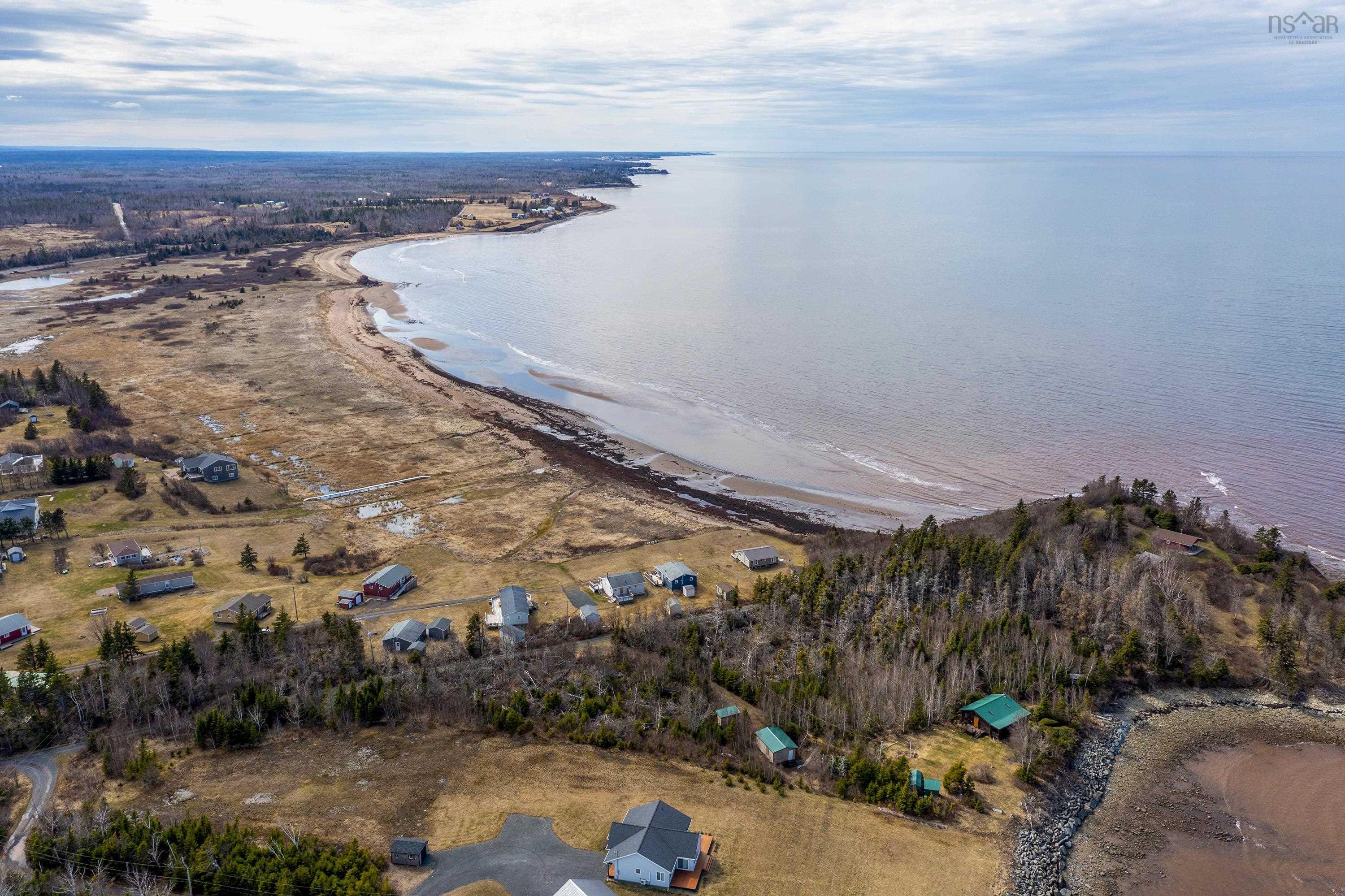 $325,000.00: 46 Sunset Drive, Caribou Island
