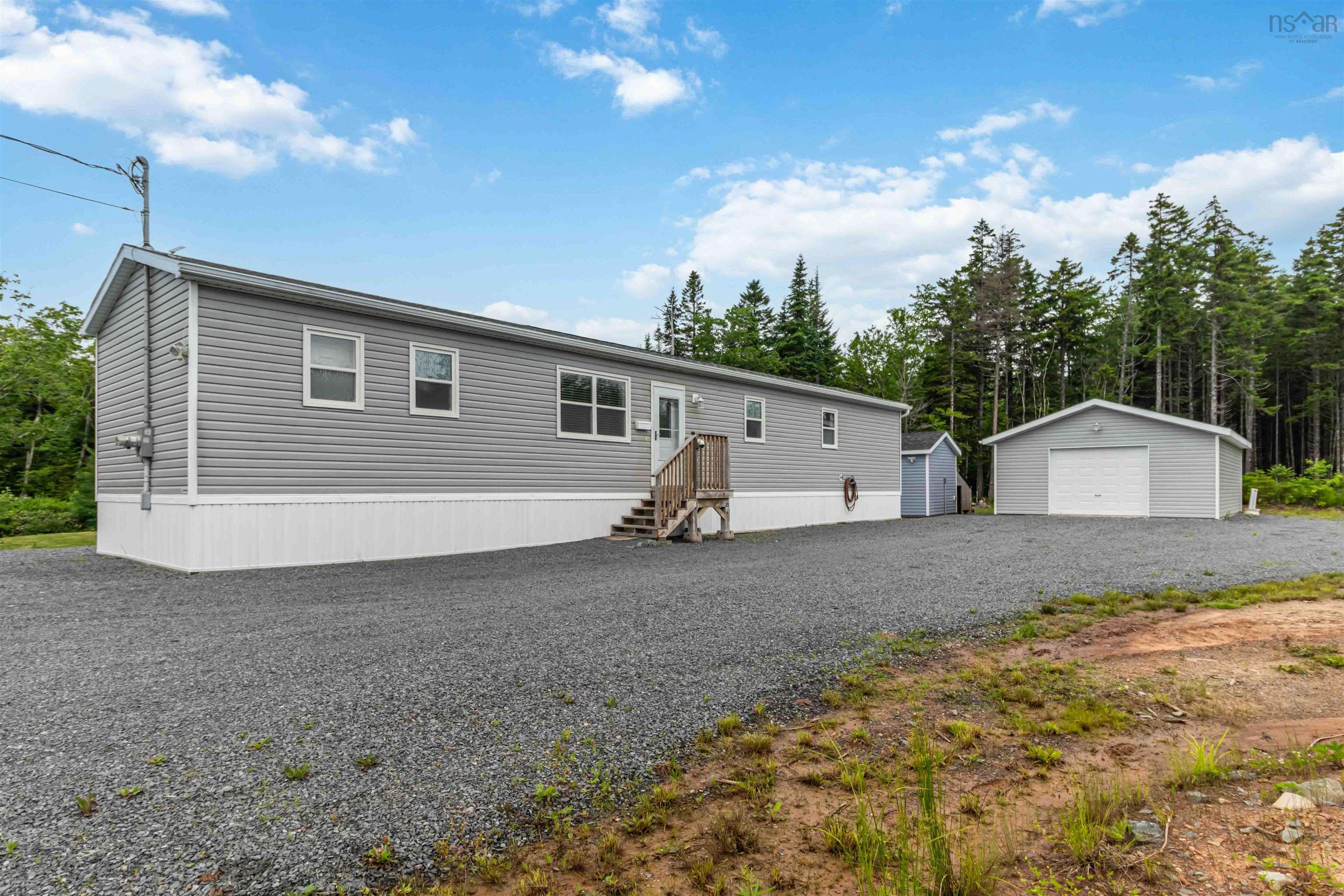 $399,900.00: 2 Old Guysborough Road, Devon