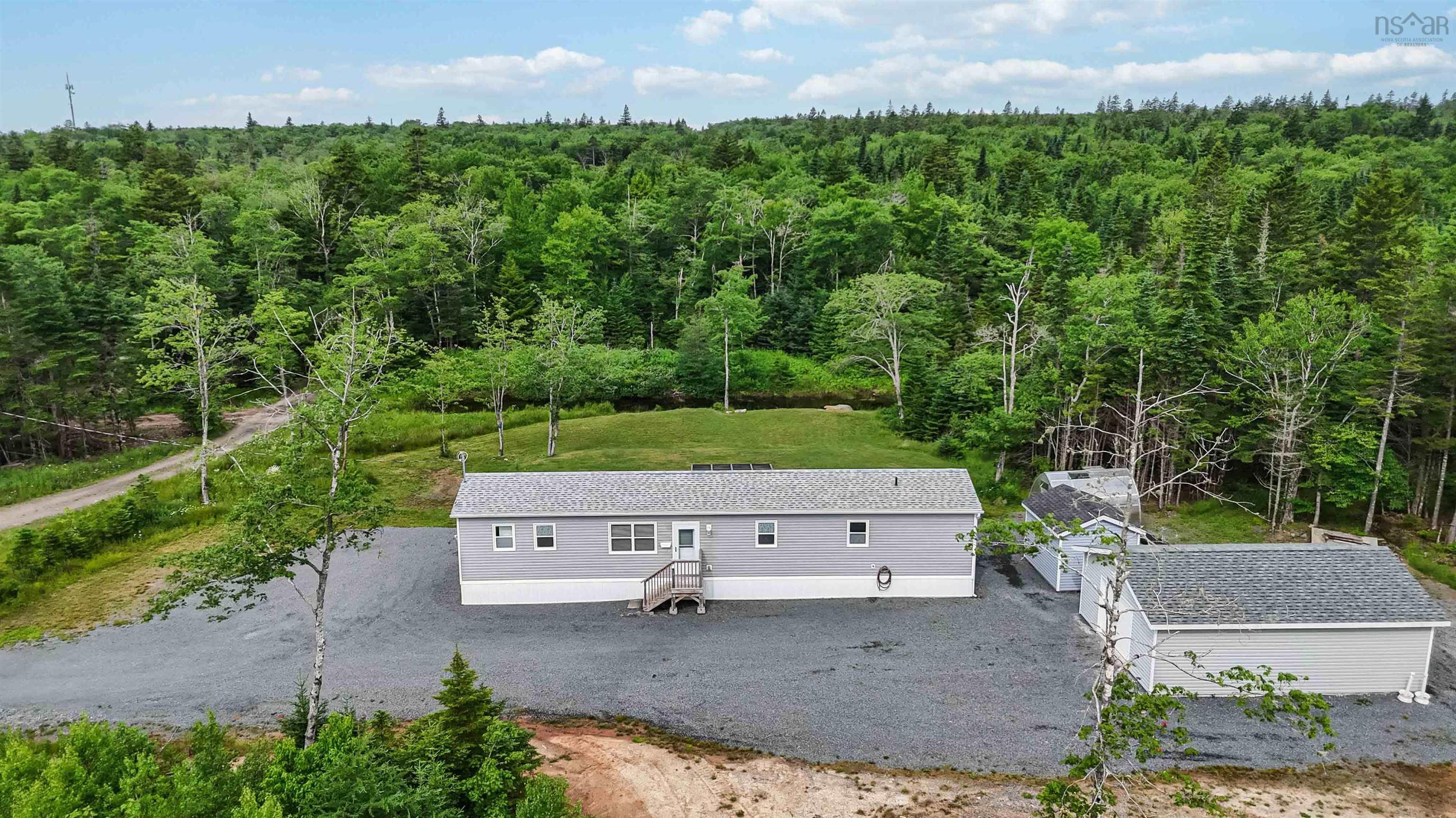 $399,900.00: 2 Old Guysborough Road, Devon