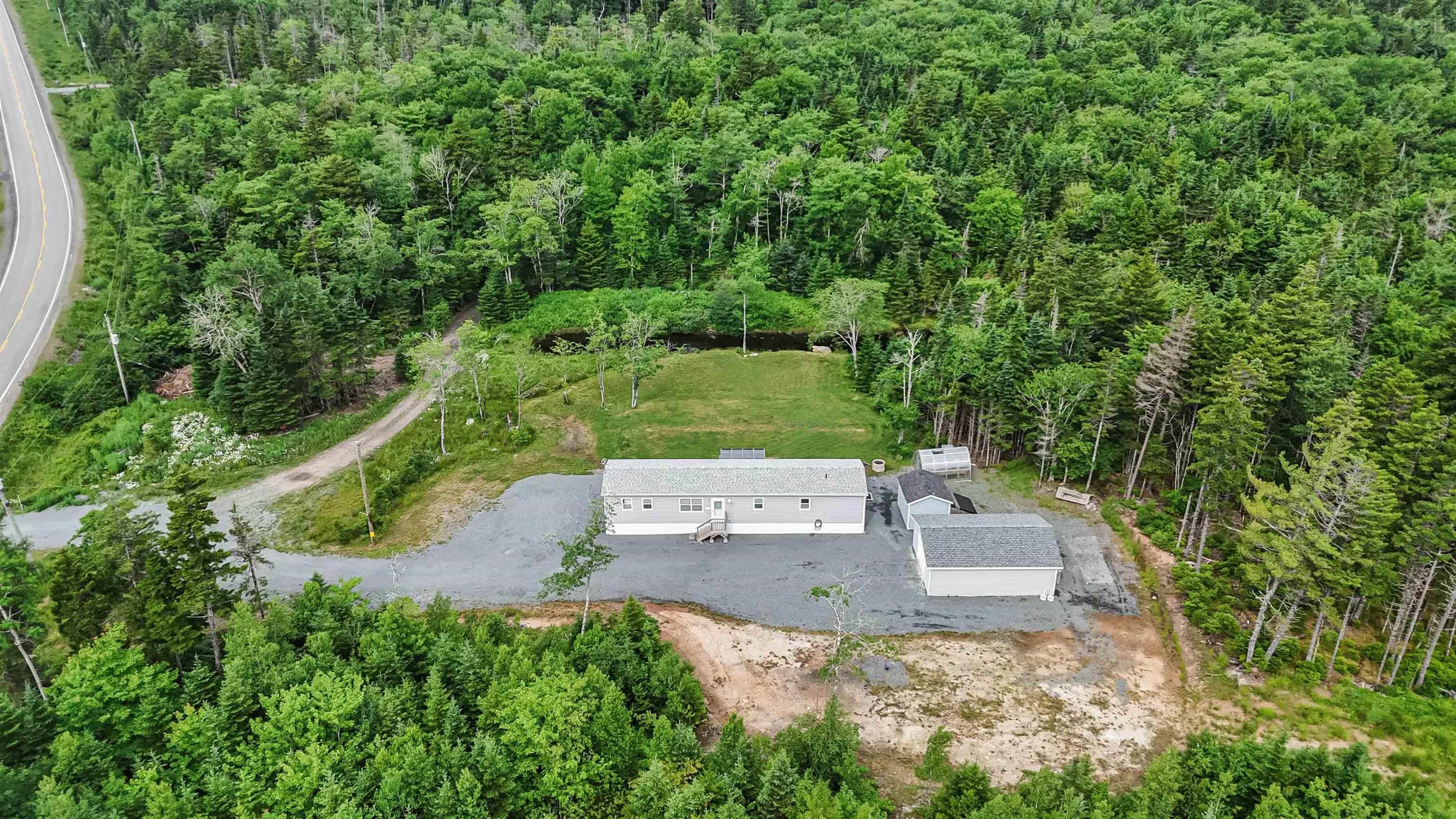 $399,900.00: 2 Old Guysborough Road, Devon