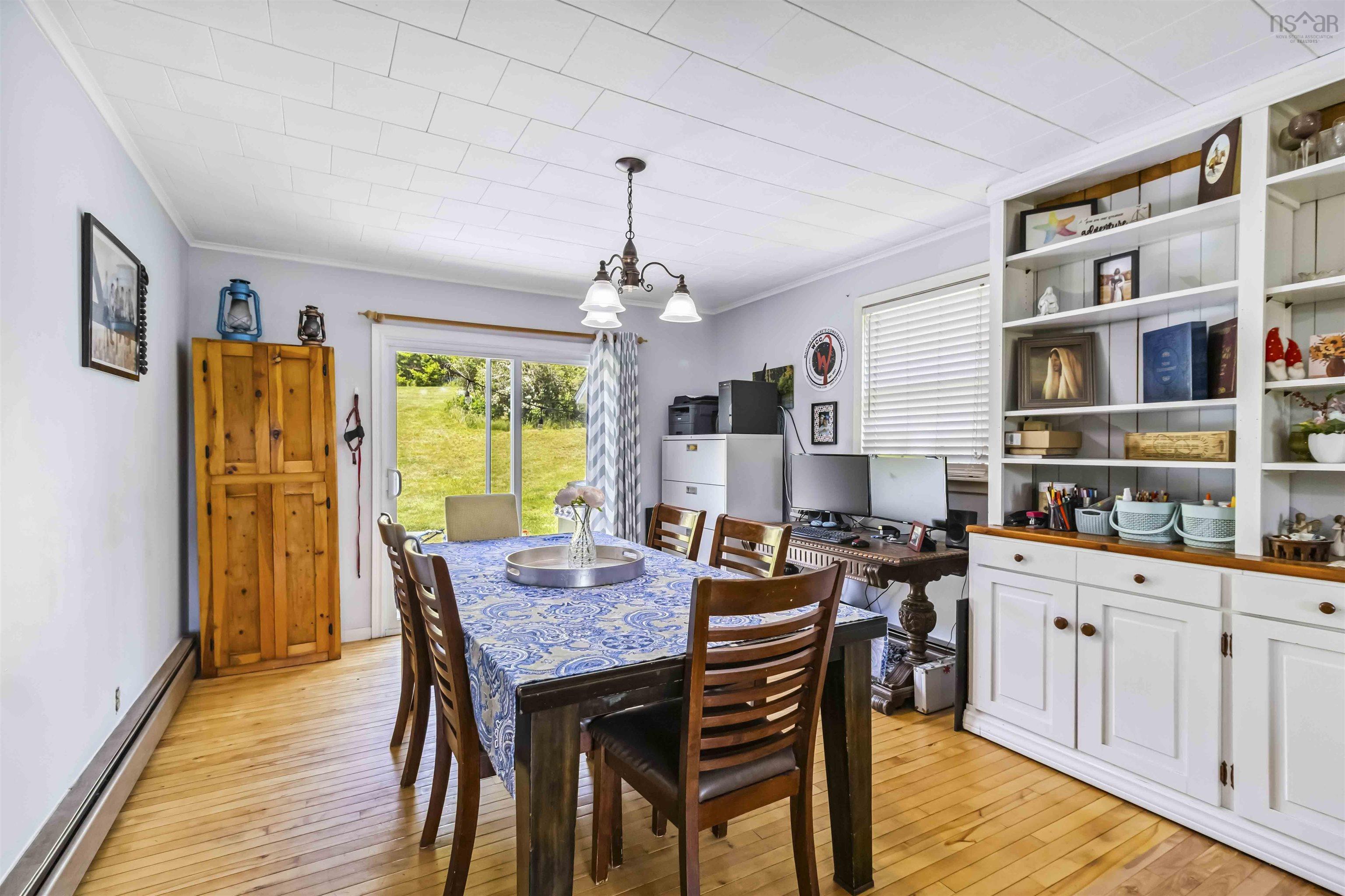 $420,000.00: 188 North Side Road, Riverport