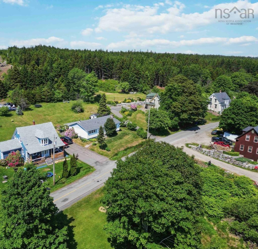 $420,000.00: 188 North Side Road, Riverport