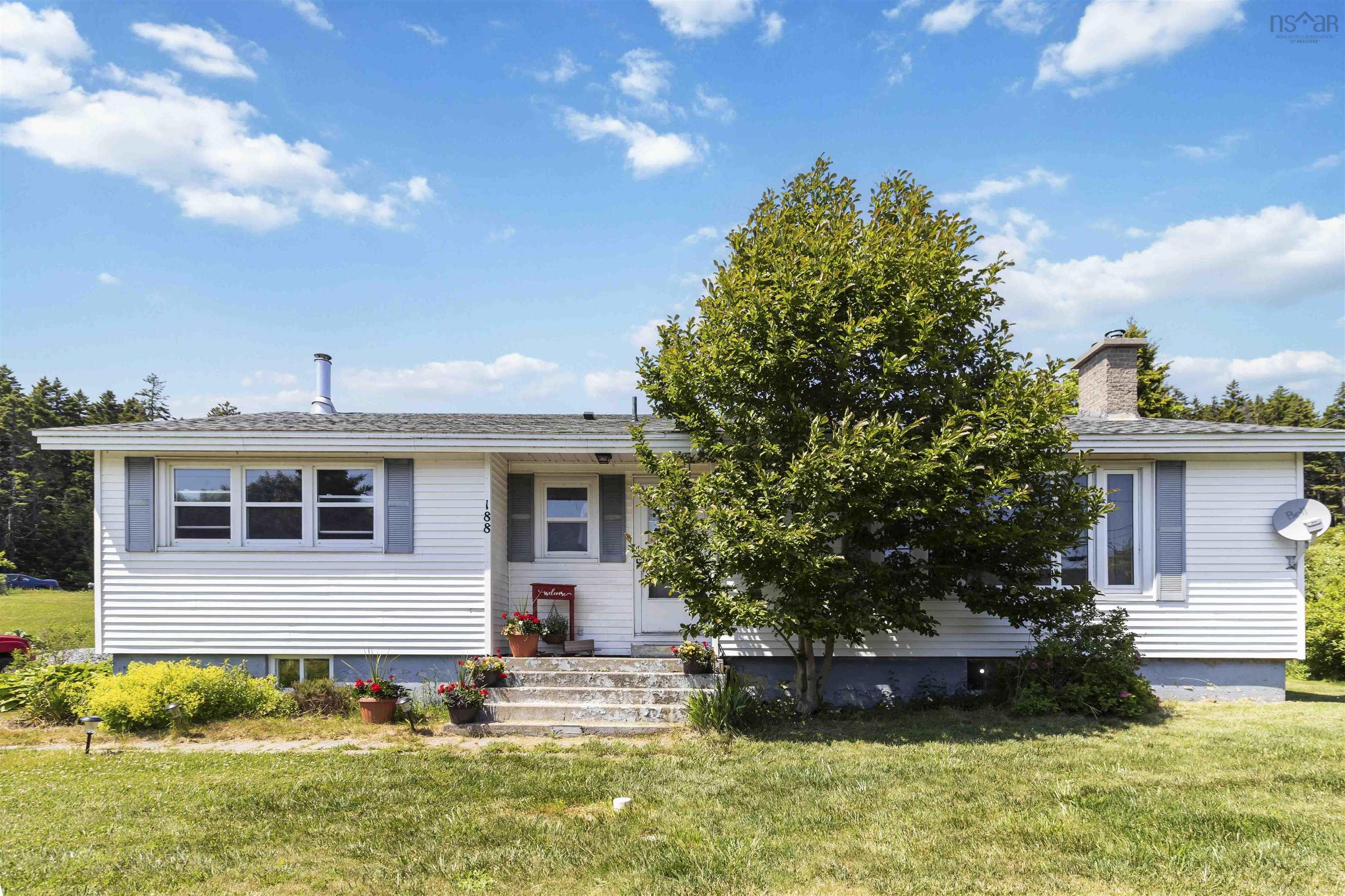 $420,000.00: 188 North Side Road, Riverport