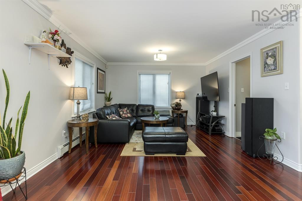 $734,900.00: 7 ROXHAM Close, Halifax Regional Municipality