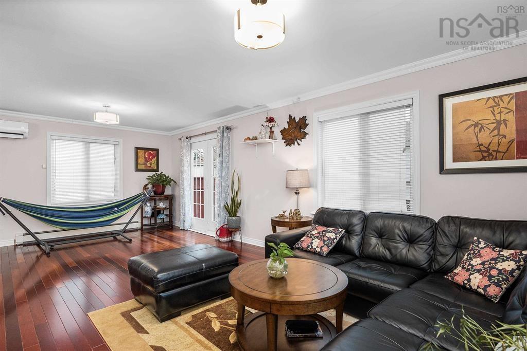 $734,900.00: 7 ROXHAM Close, Halifax Regional Municipality