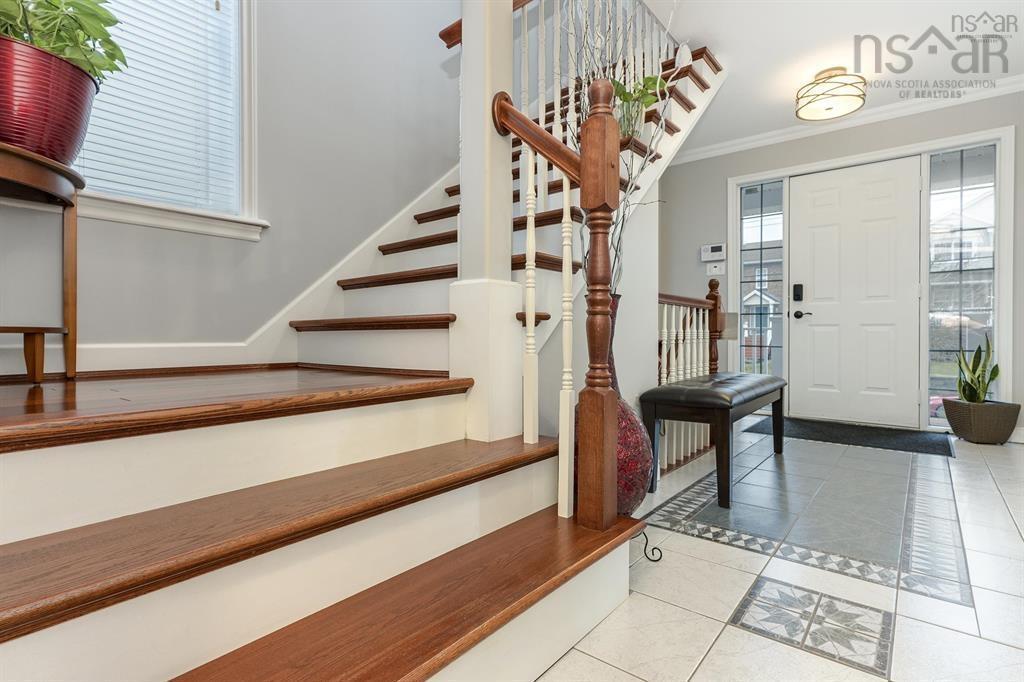 $734,900.00: 7 ROXHAM Close, Halifax Regional Municipality