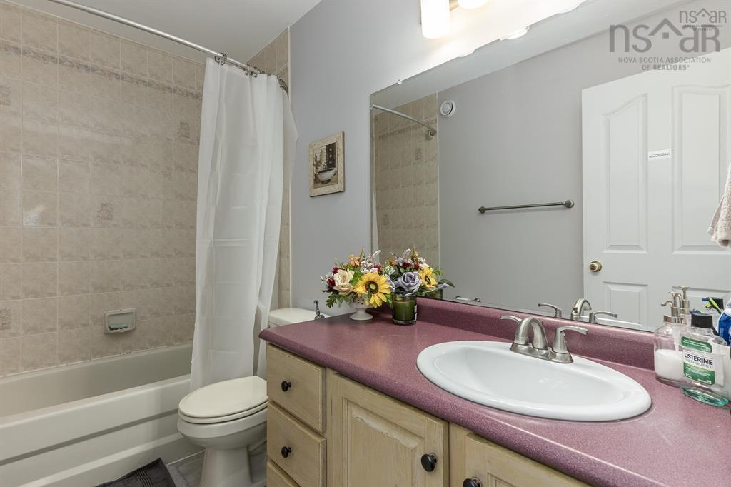 $734,900.00: 7 ROXHAM Close, Halifax Regional Municipality