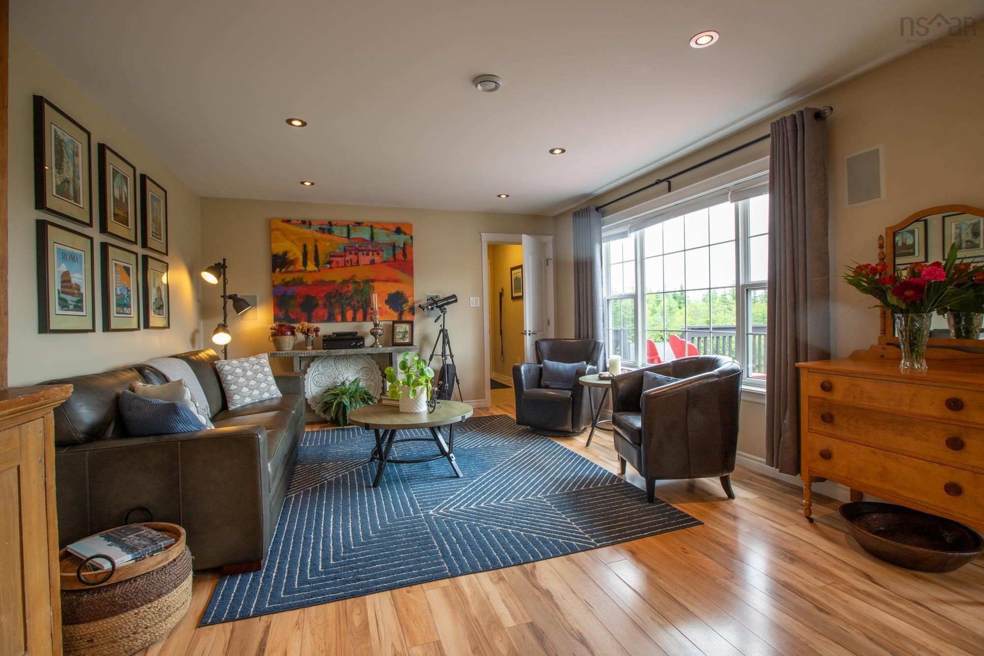 $609,900.00: 3 Evergreen Crescent, West Porters Lake