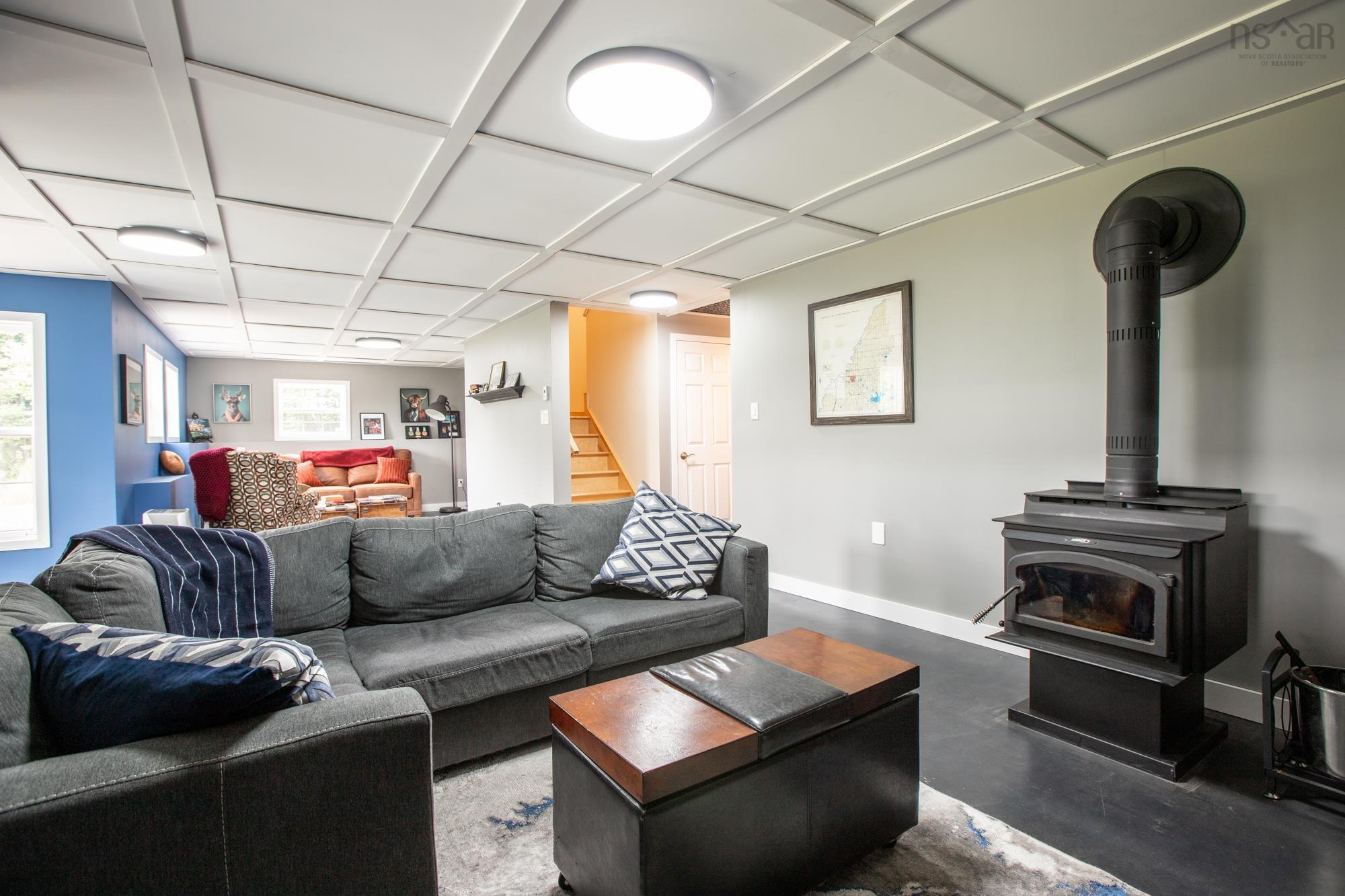 $609,900.00: 3 Evergreen Crescent, West Porters Lake