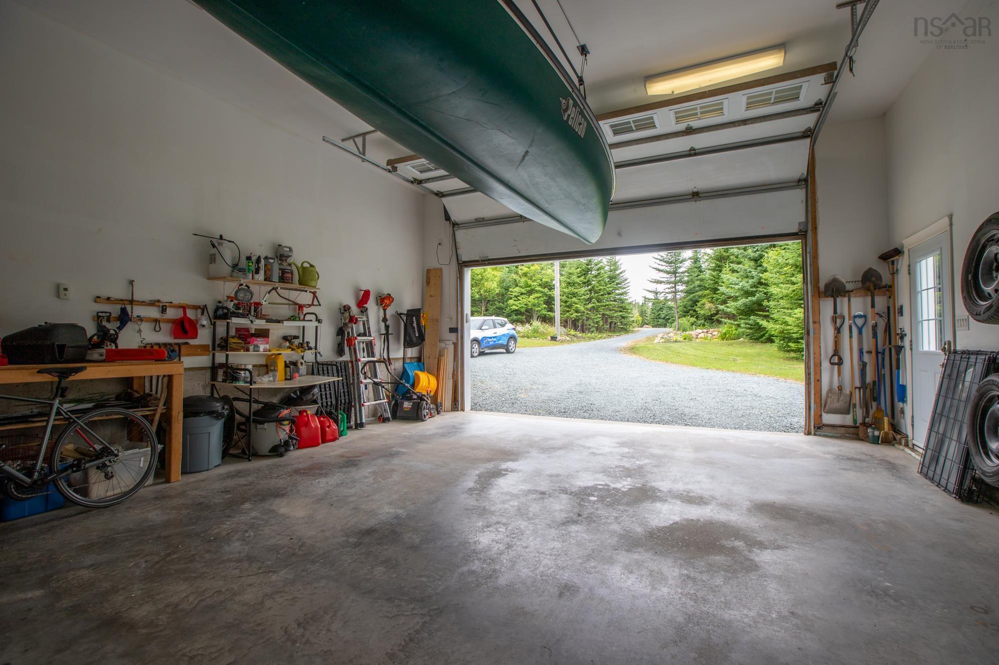 $609,900.00: 3 Evergreen Crescent, West Porters Lake