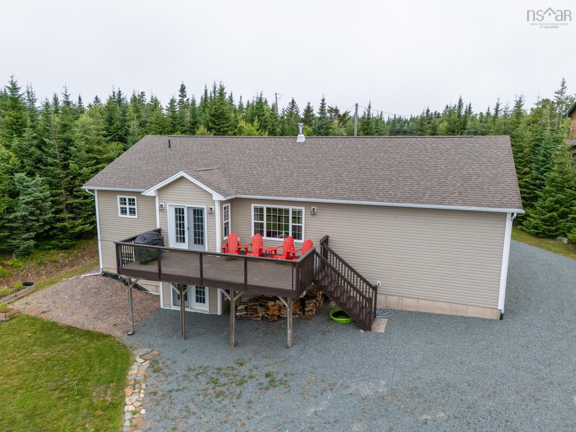 $609,900.00: 3 Evergreen Crescent, West Porters Lake