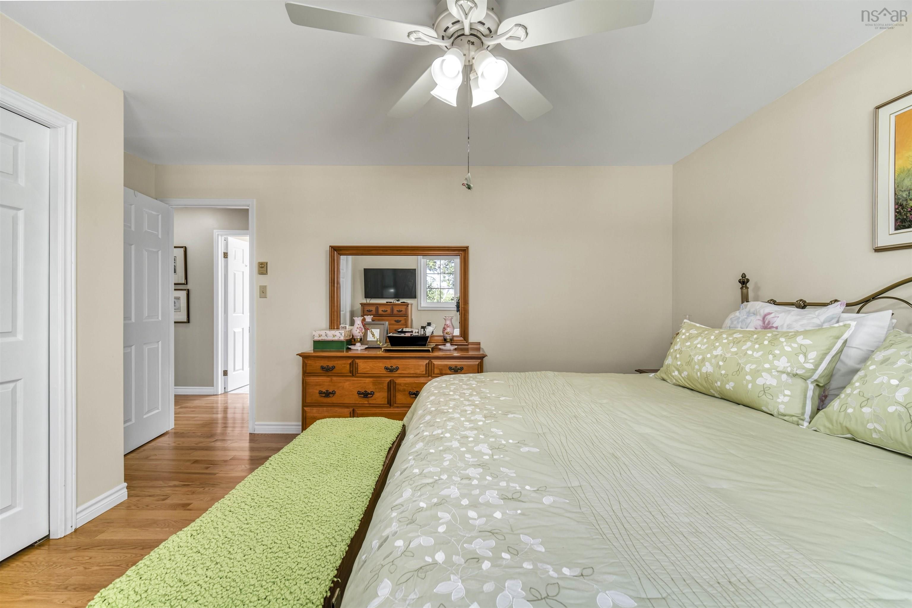 $589,900.00: 8 Old Birch Road, Dartmouth