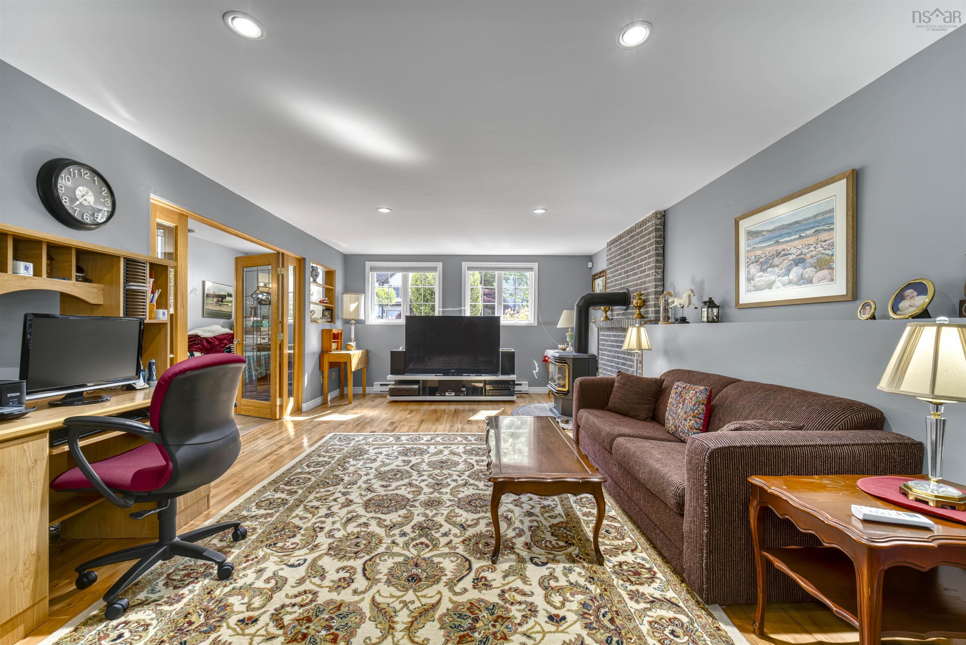 $589,900.00: 8 Old Birch Road, Dartmouth