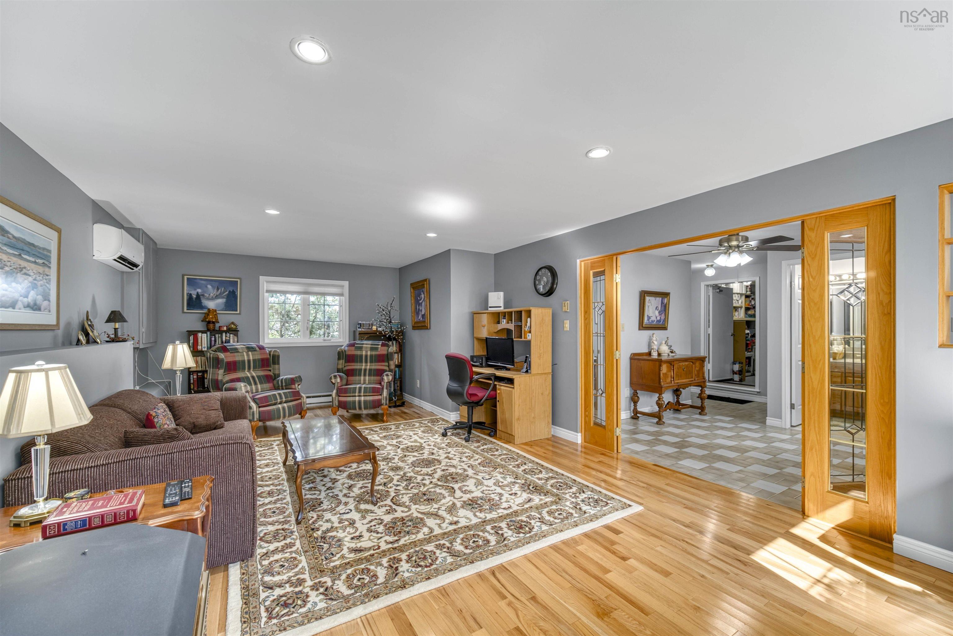 $589,900.00: 8 Old Birch Road, Dartmouth