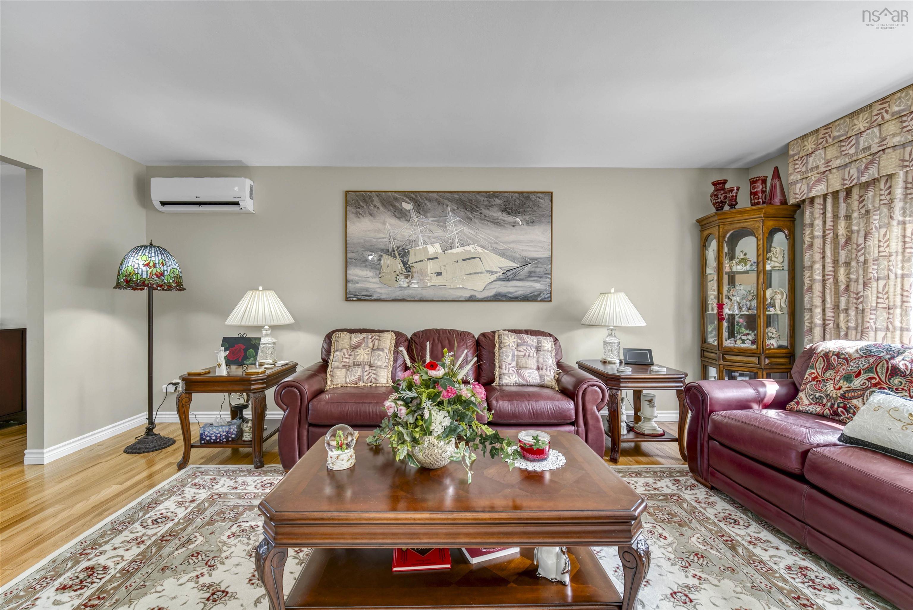 $589,900.00: 8 Old Birch Road, Dartmouth