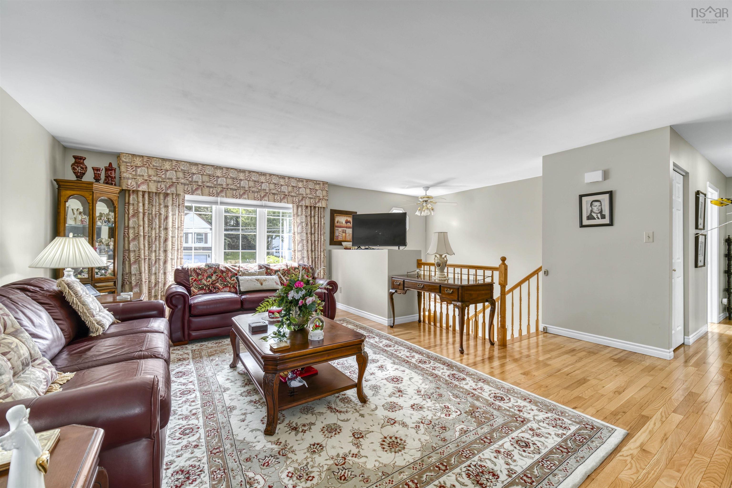 $589,900.00: 8 Old Birch Road, Dartmouth