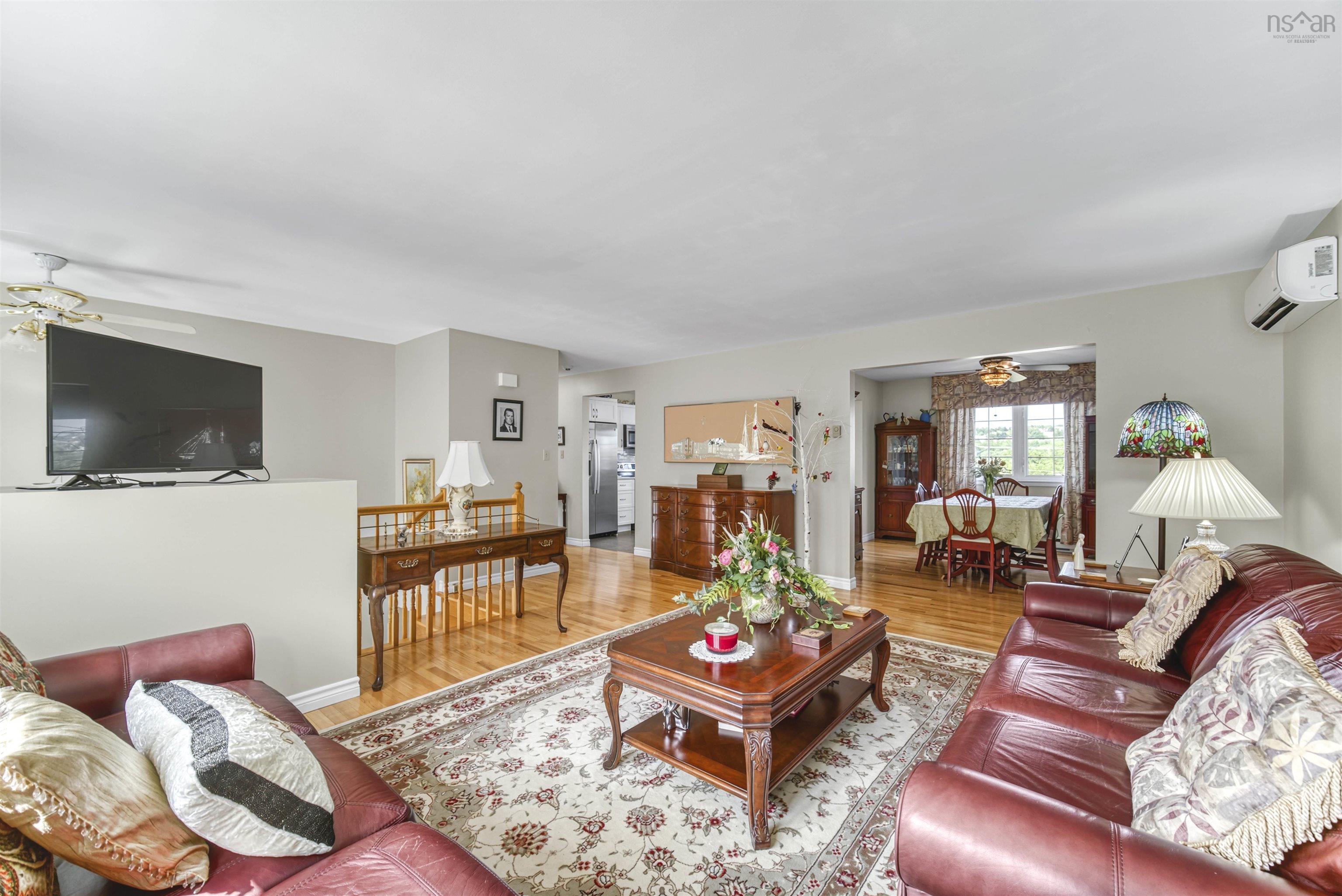 $589,900.00: 8 Old Birch Road, Dartmouth